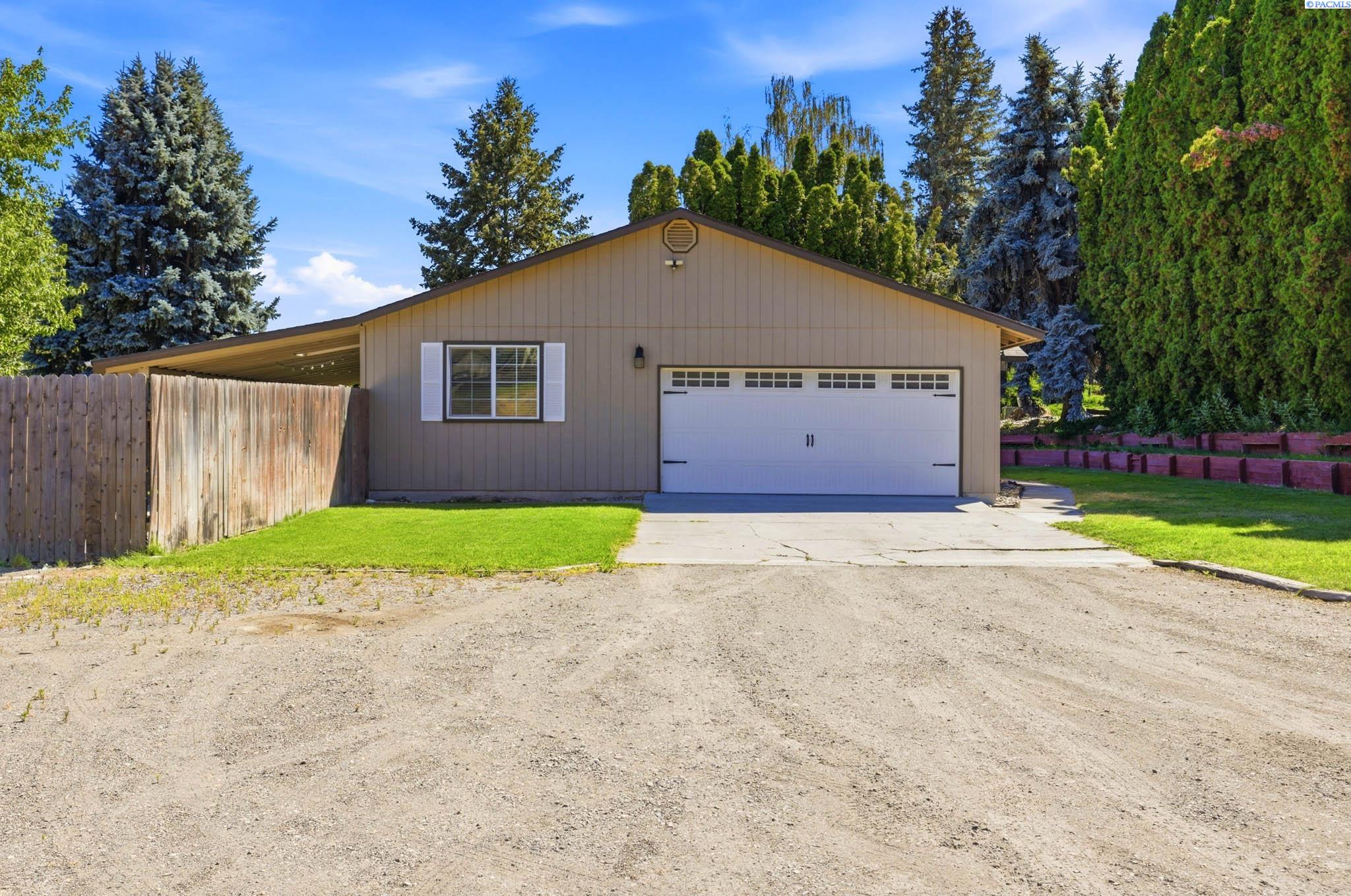 3013 Escolar Rd, Kennewick, WA 99338