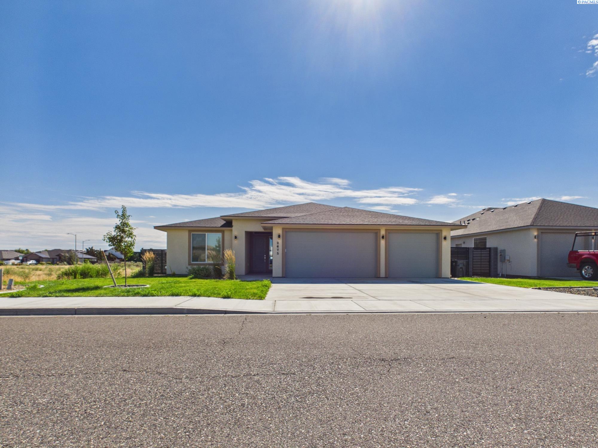 2675 Friesian , West Richland, WA 99353