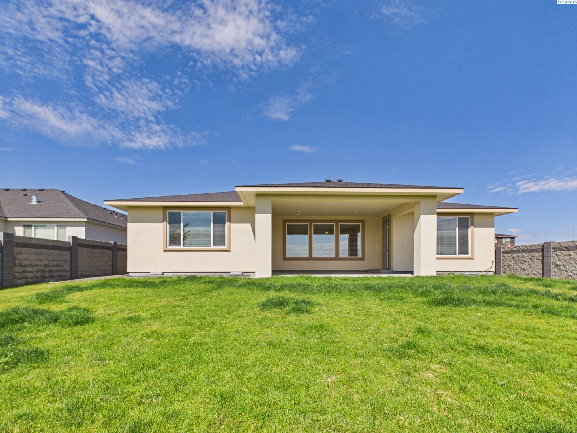 2675 Friesian , West Richland, WA 99353