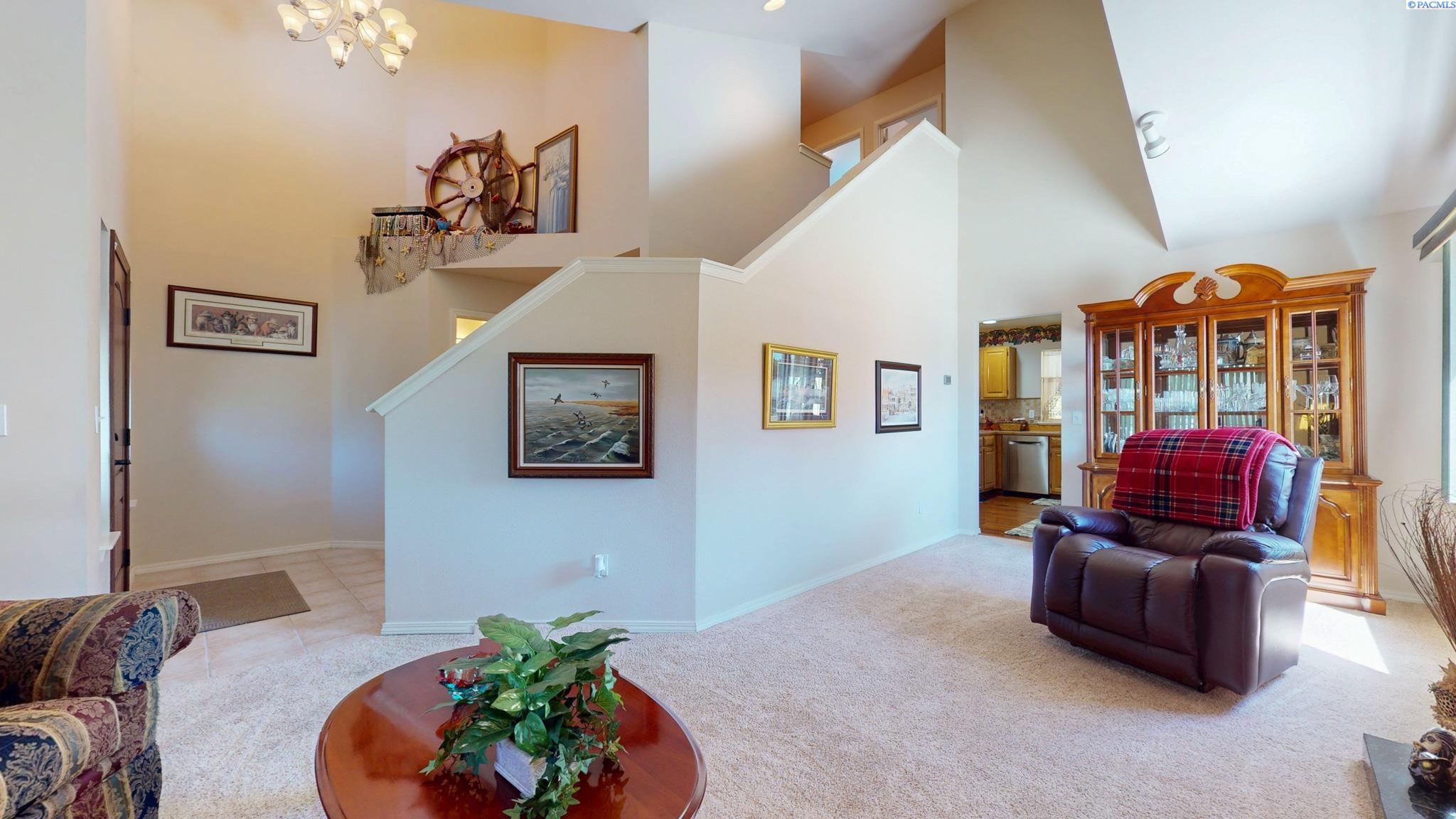 407 Young Pl, Kennewick, WA 99336