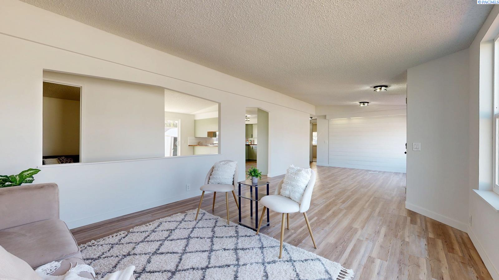 900 Gum St, Kennewick, WA 99336