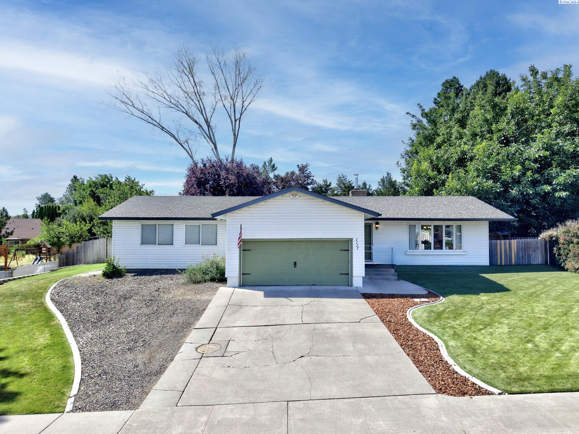 1117 19th Ave, Kennewick, WA 99337