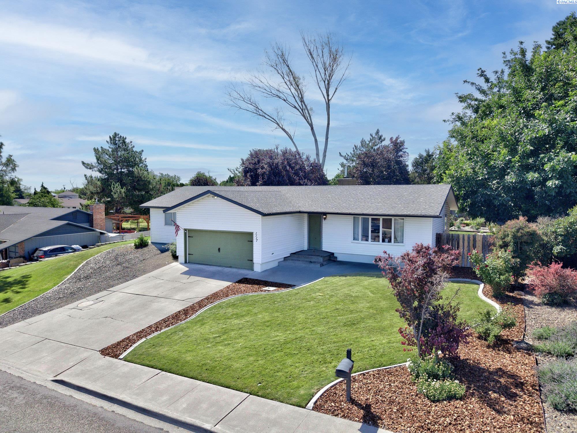 1117 19th Ave, Kennewick, WA 99337