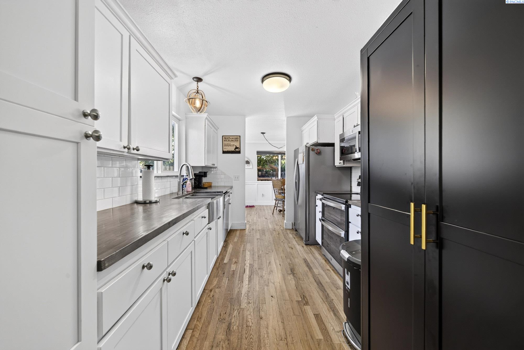 1117 19th Ave, Kennewick, WA 99337