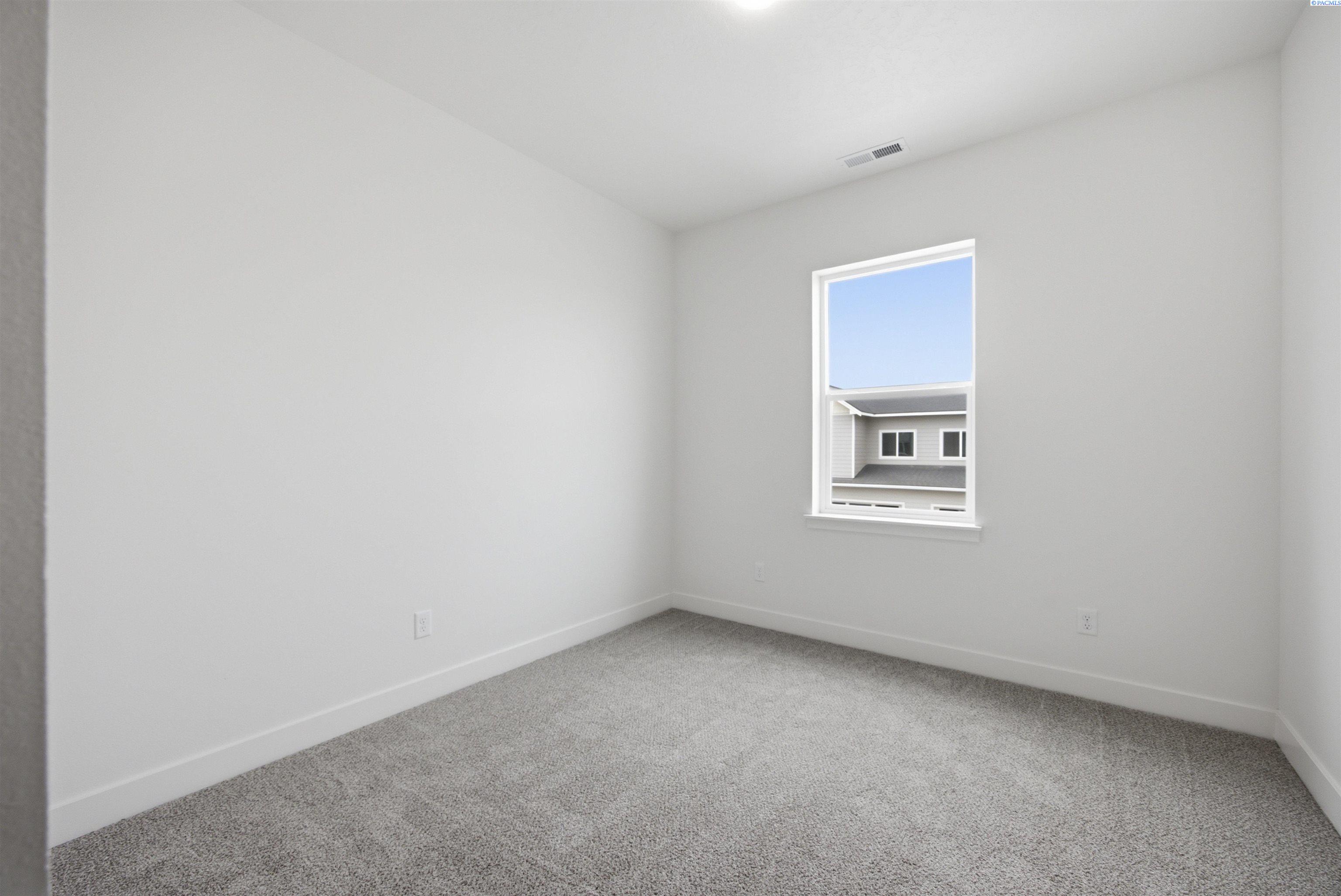 4449 Conifer St, West Richland, WA 99353