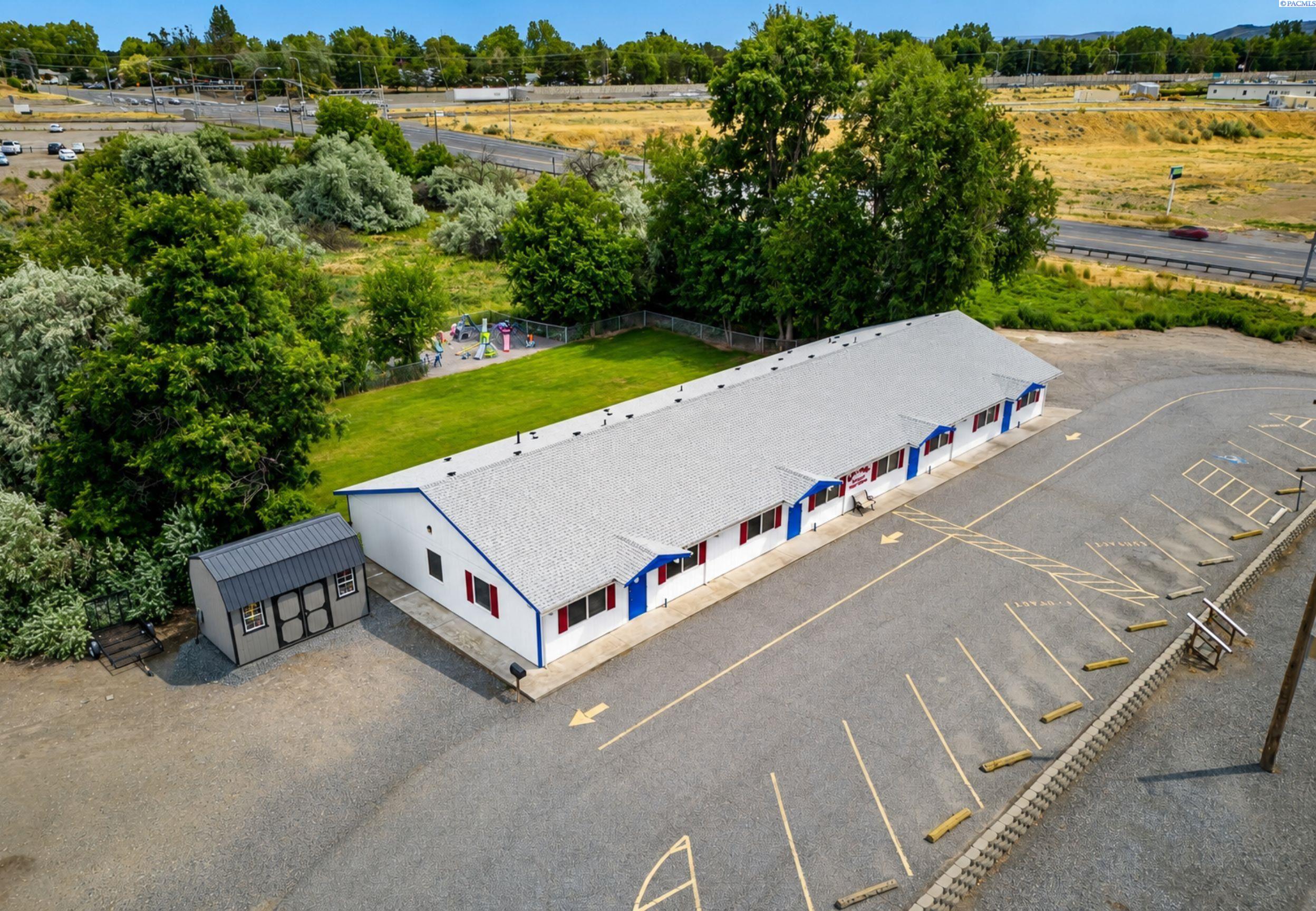 1706 Bronco Ln, Richland, WA 99354