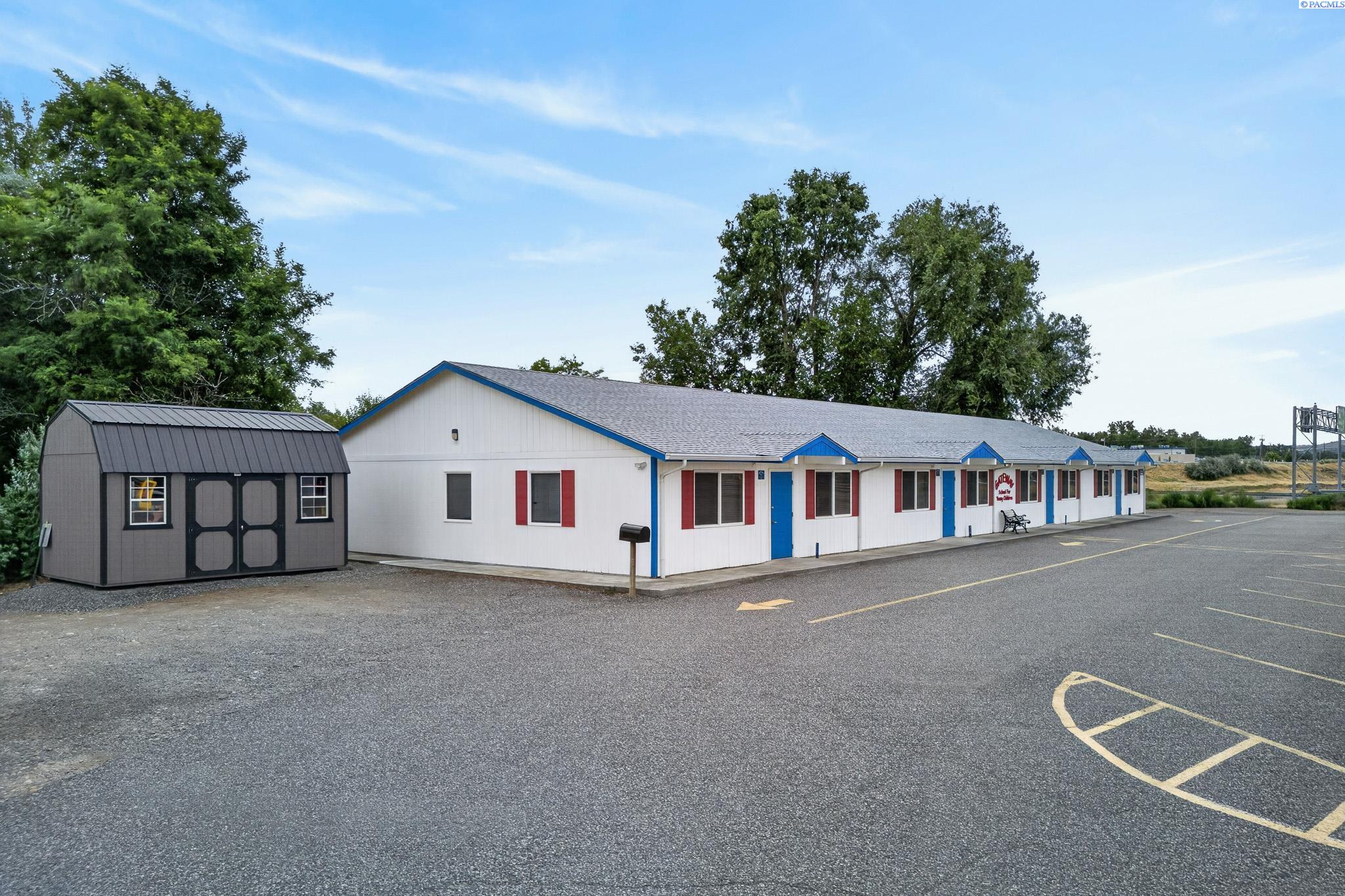 1706 Bronco Ln, Richland, WA 99354