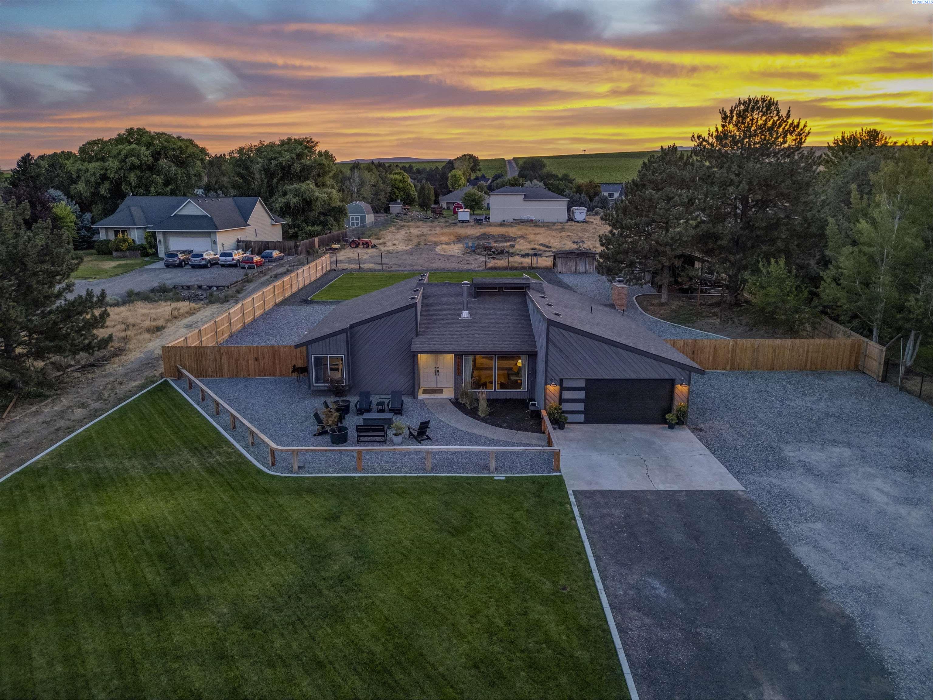 99502 Lenore Ln, Richland, WA 99353