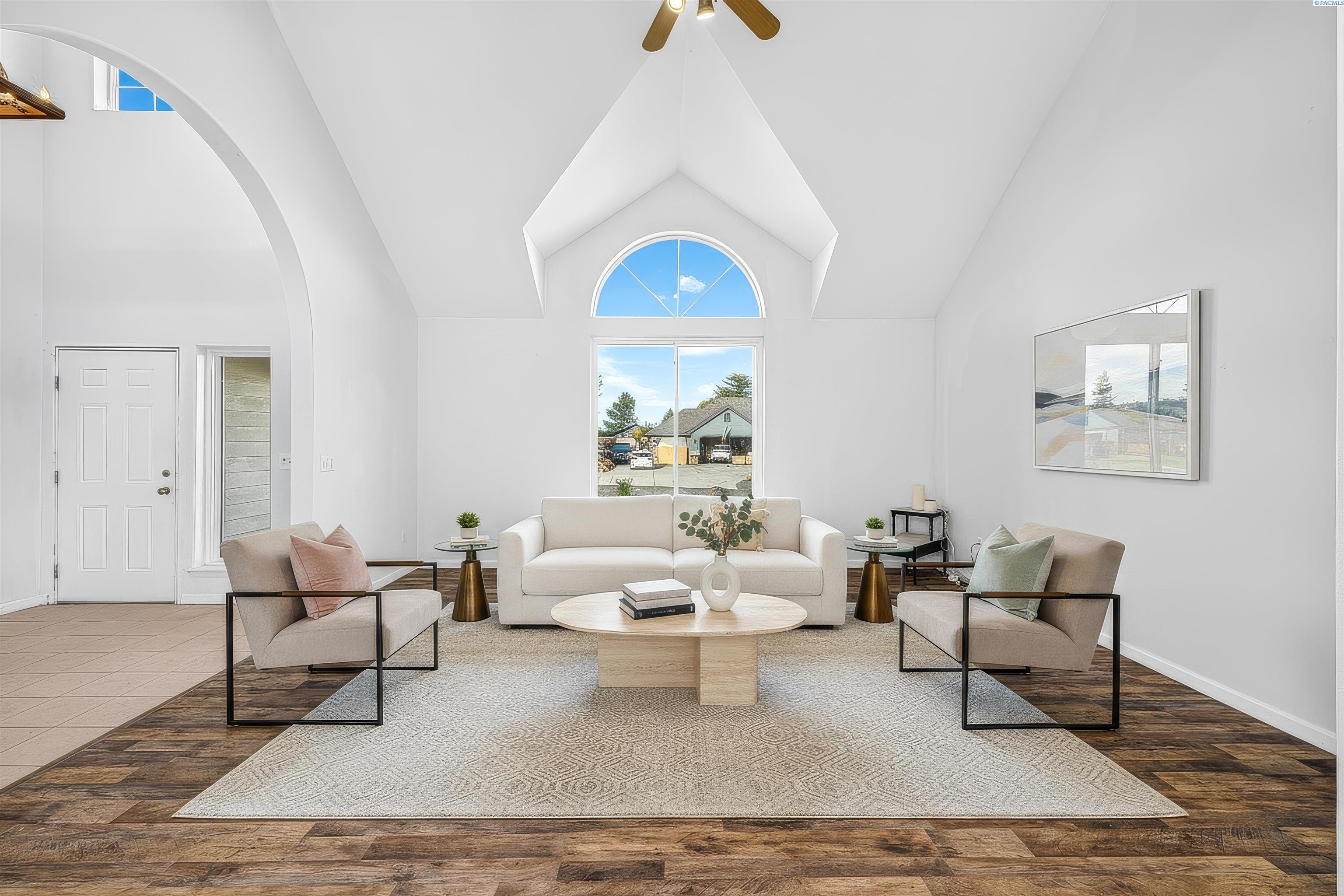 2792 Katie Rd, Kennewick, WA 99338