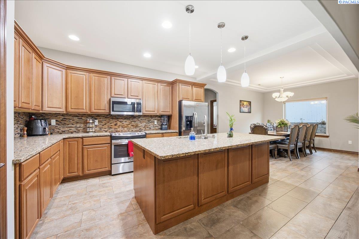 4278 Zillah St, Kennewick, WA 99337-3105