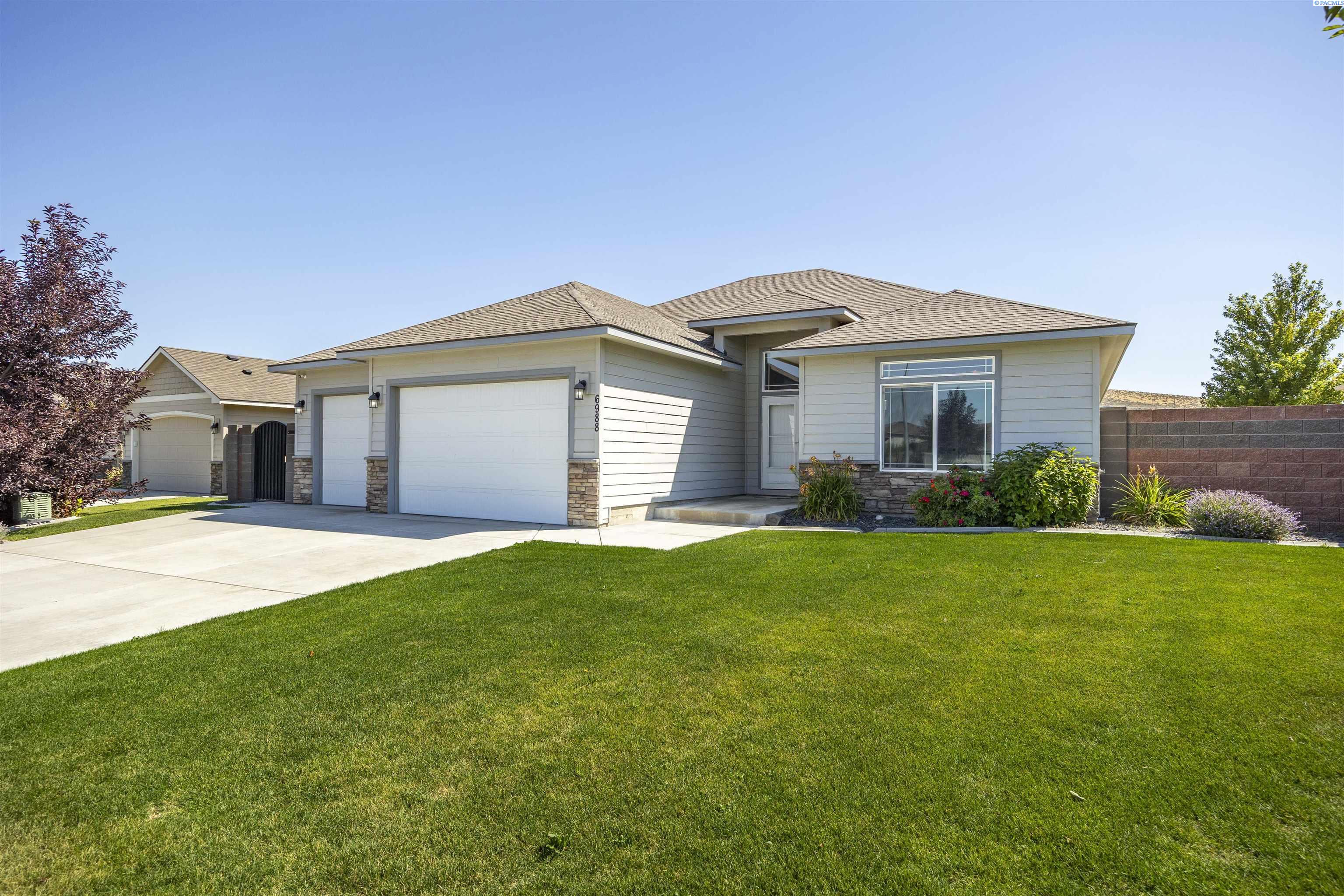 6988 31st Ave, Kennewick, WA 99338