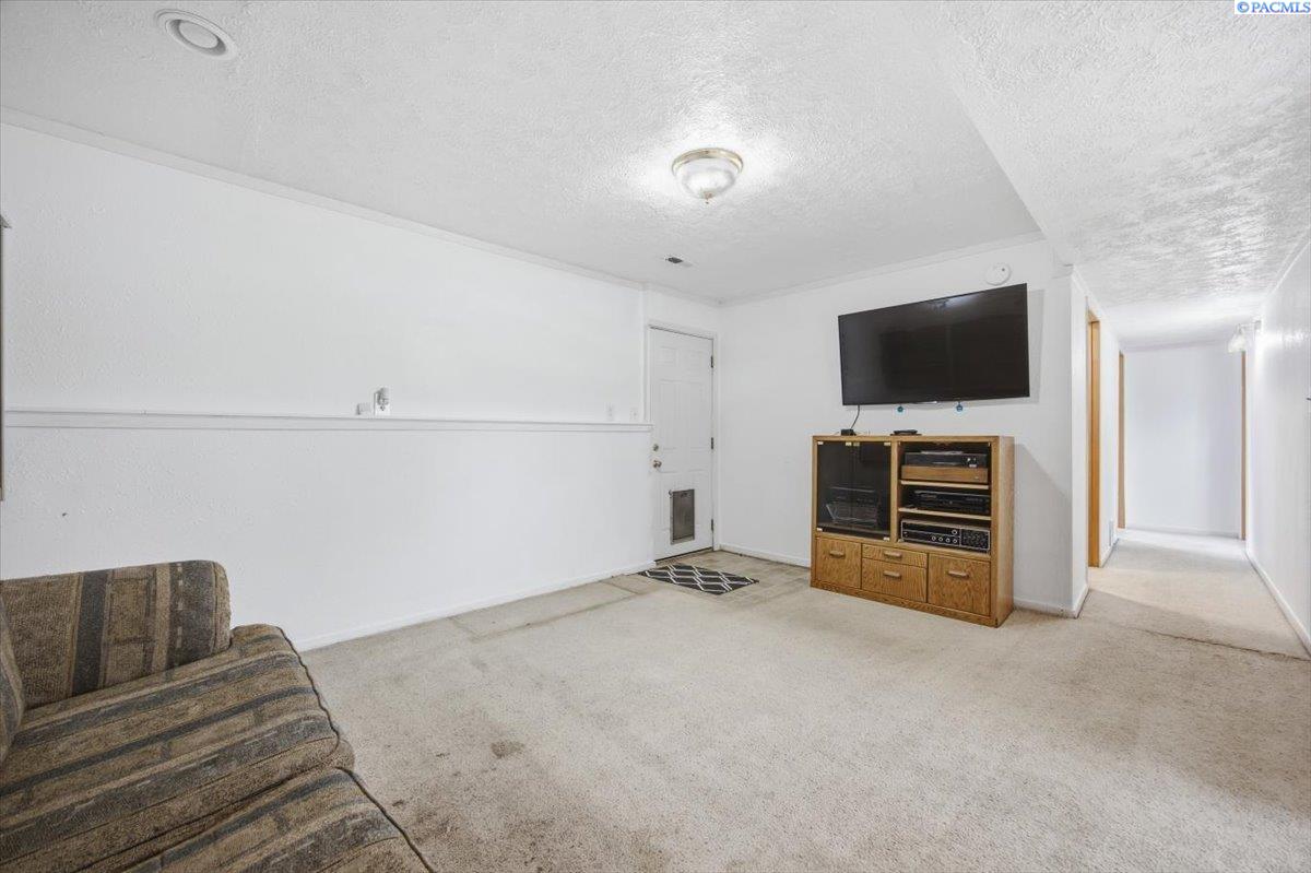 3326 23rd Ave, Kennewick, WA 99337