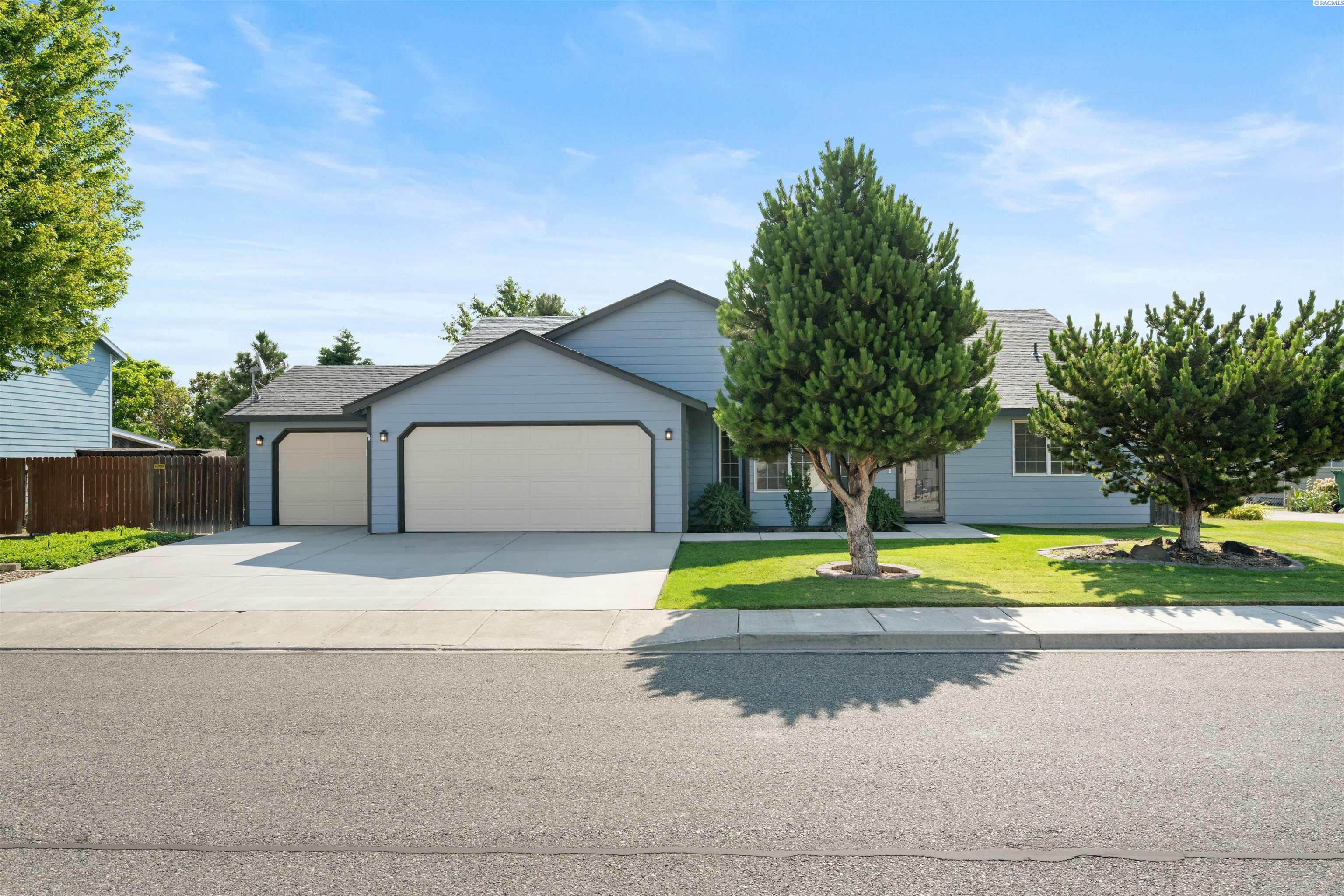 3807 Newport St, Kennewick, WA 99337