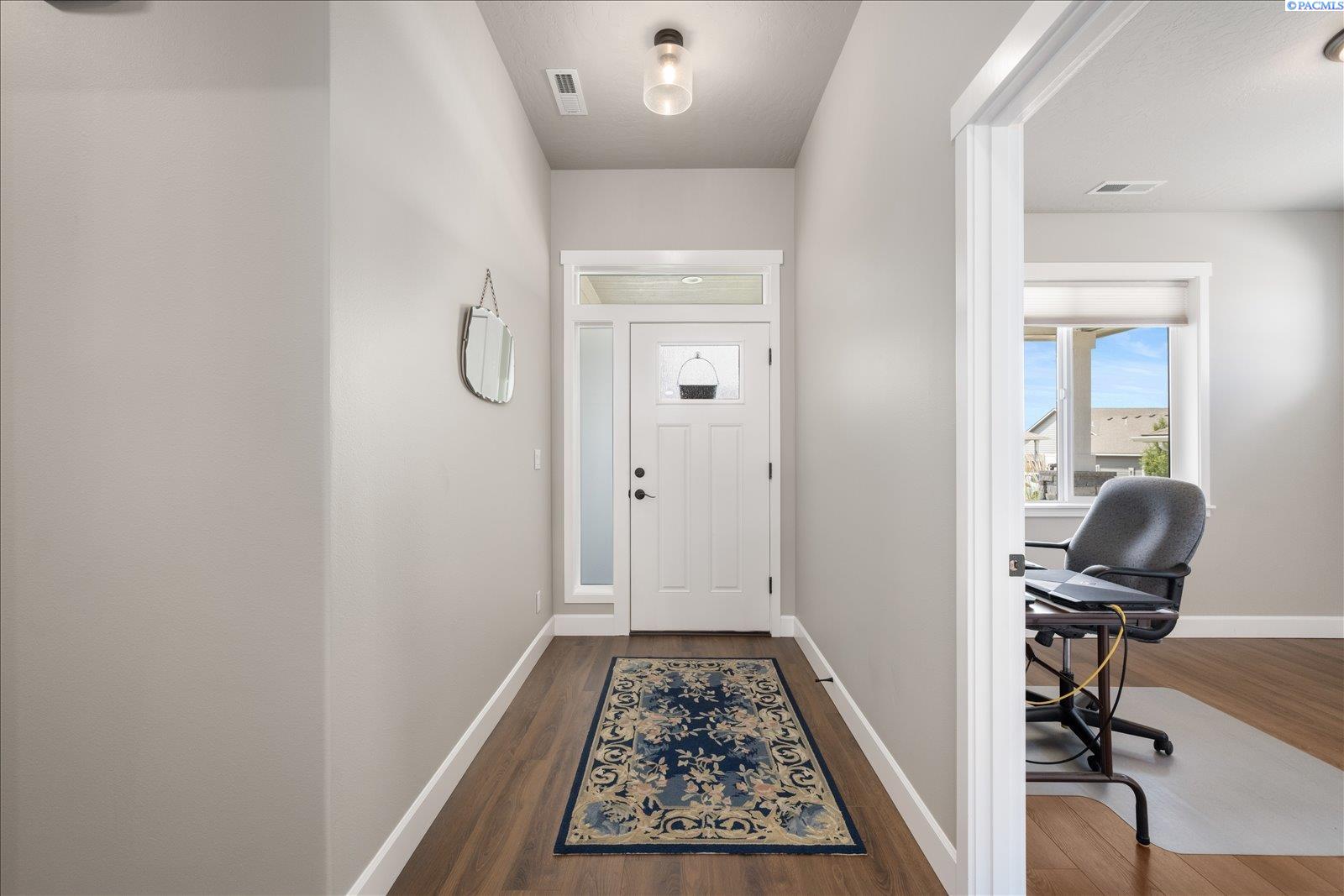3701 Van Buren Pl, Kennewick, WA 99338