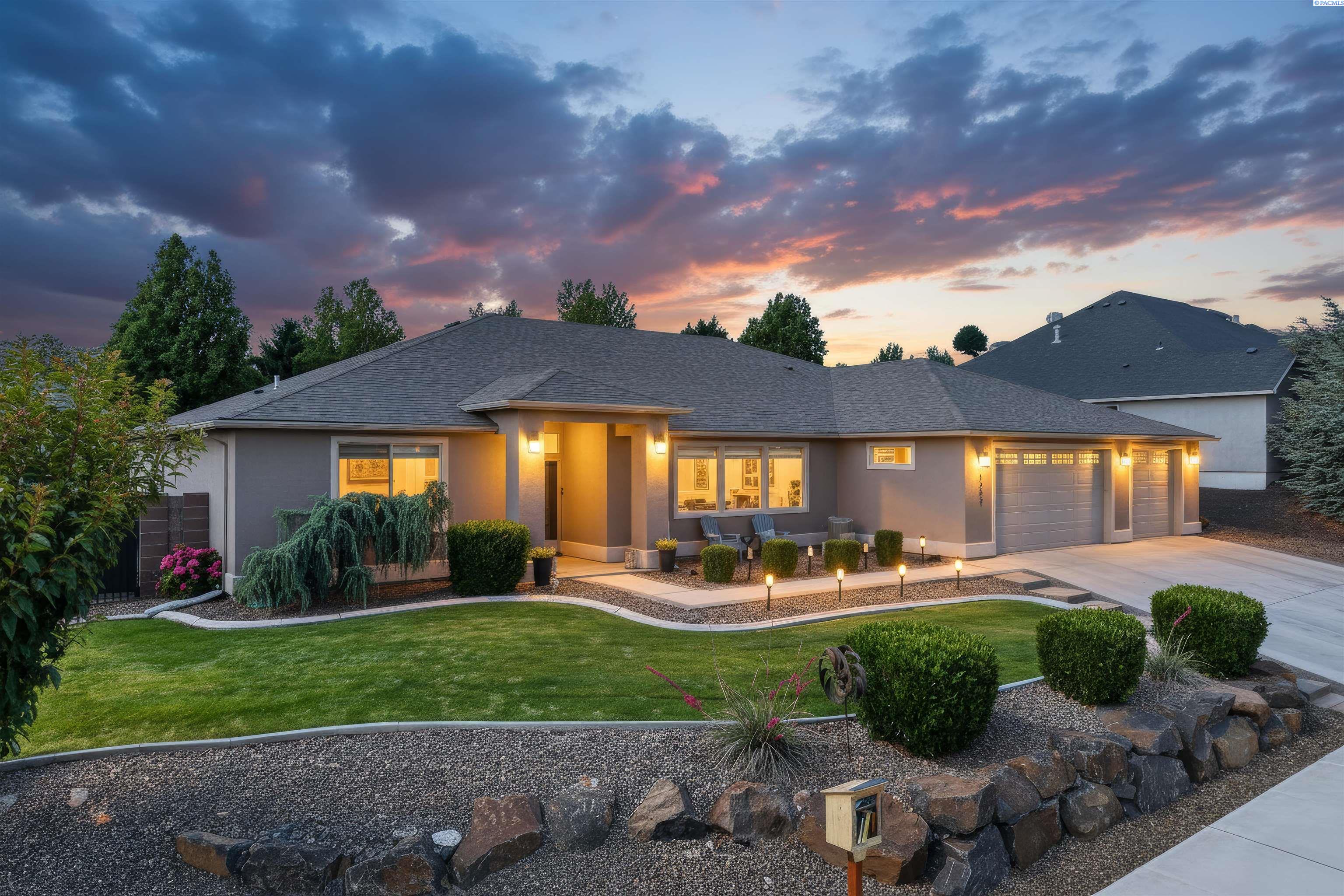 2267 Sky Meadow Ave, Richland, WA 99354