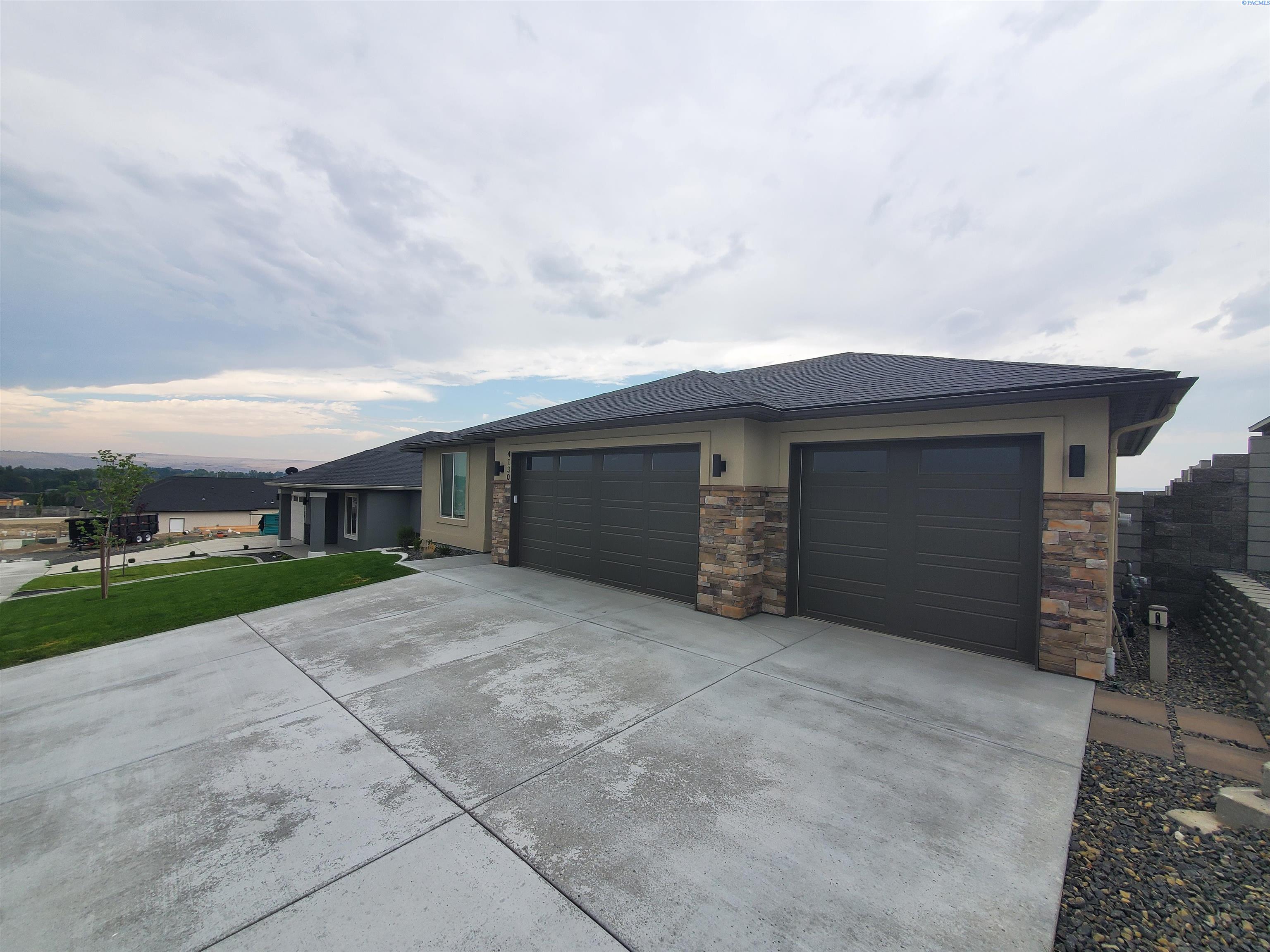 4130 Clover Rd, Richland, WA 99352