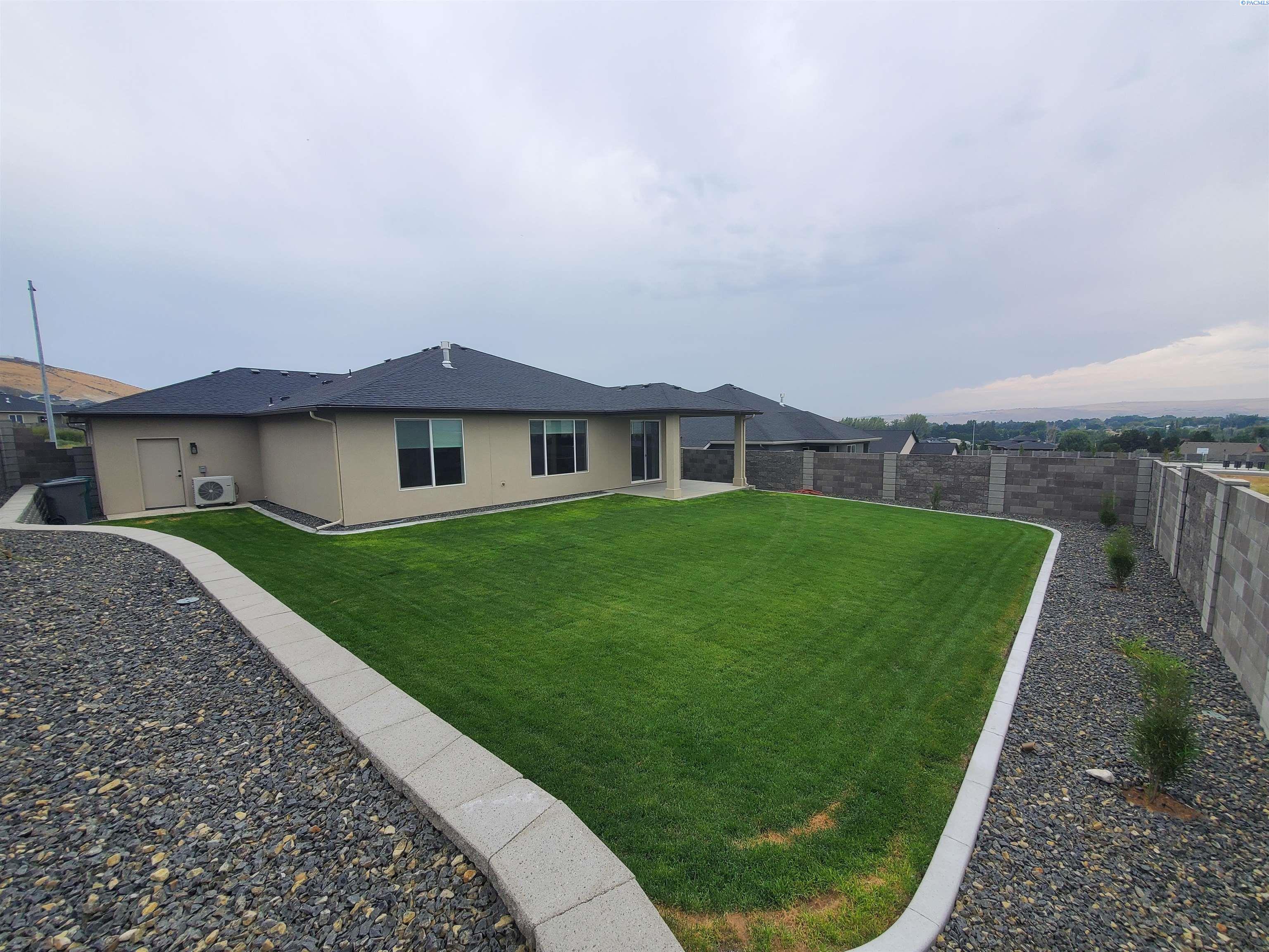 4130 Clover Rd, Richland, WA 99352