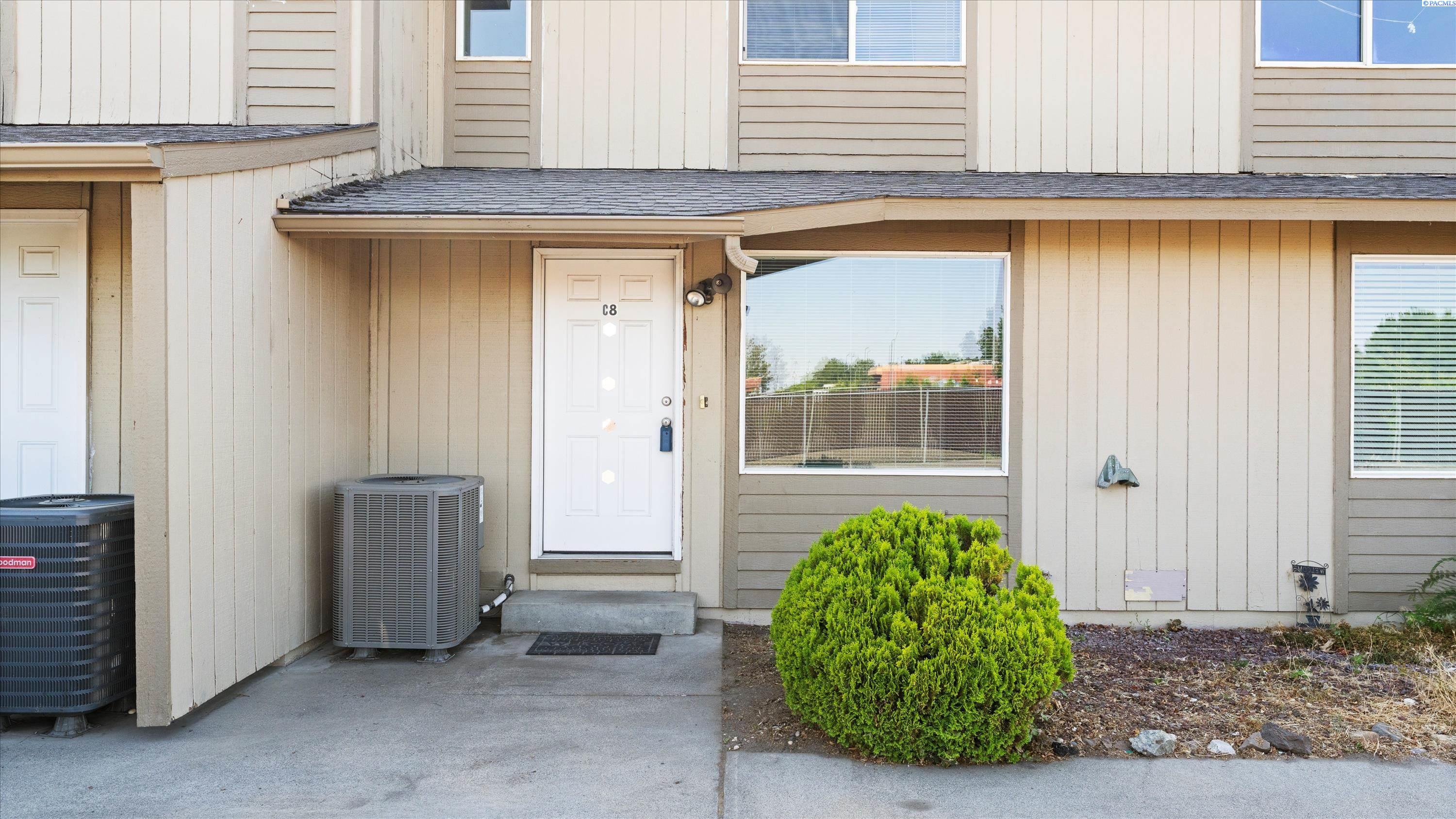 2313 Sylvester St #C-8, Pasco, WA 99301