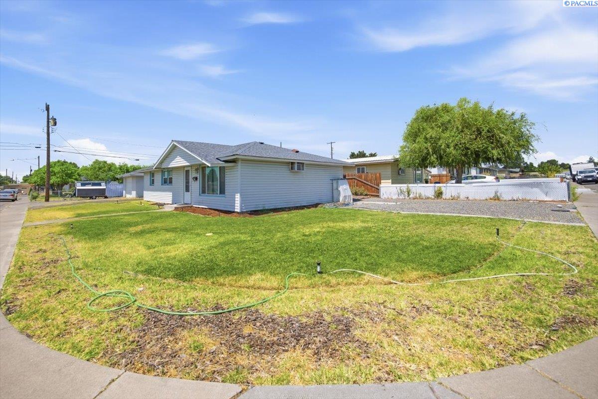 1503 Howard , Pasco, WA 99301