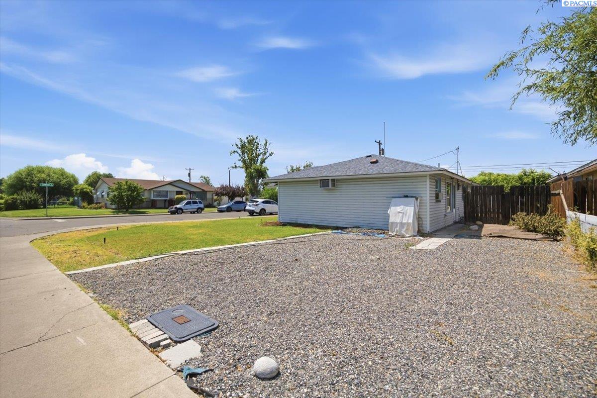 1503 Howard , Pasco, WA 99301