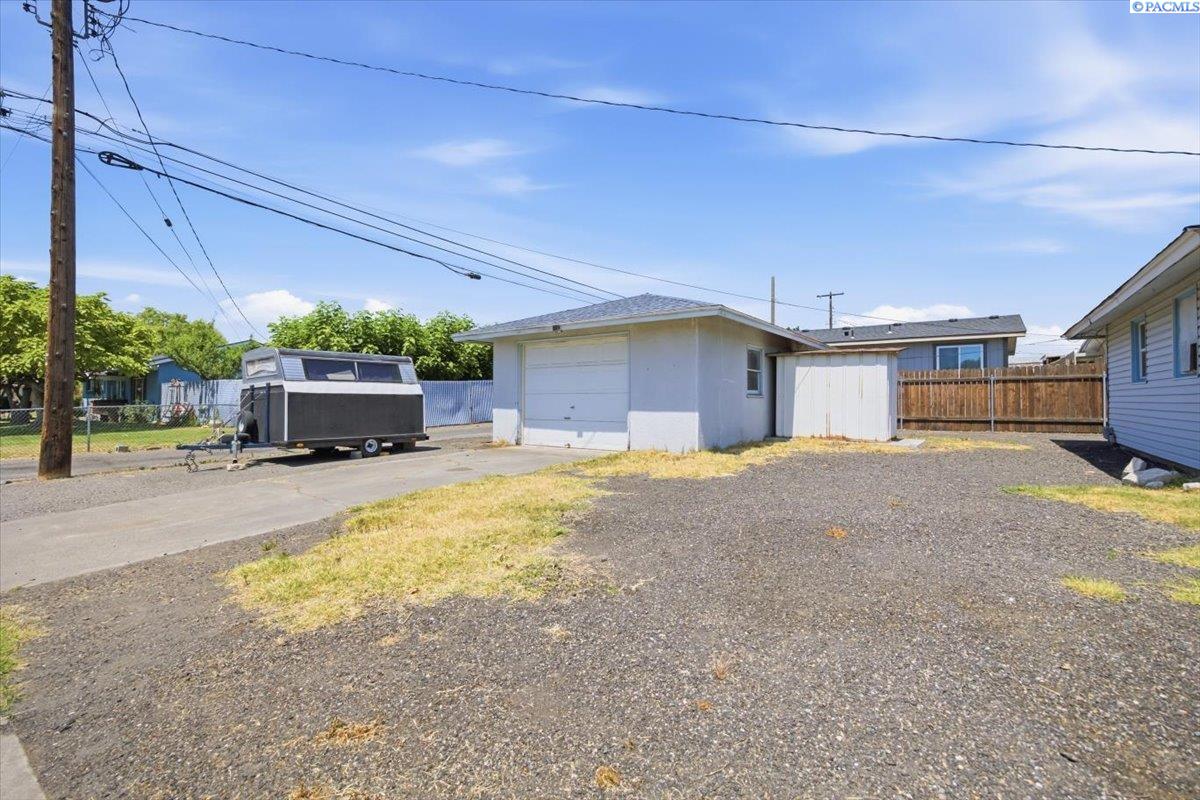 1503 Howard , Pasco, WA 99301