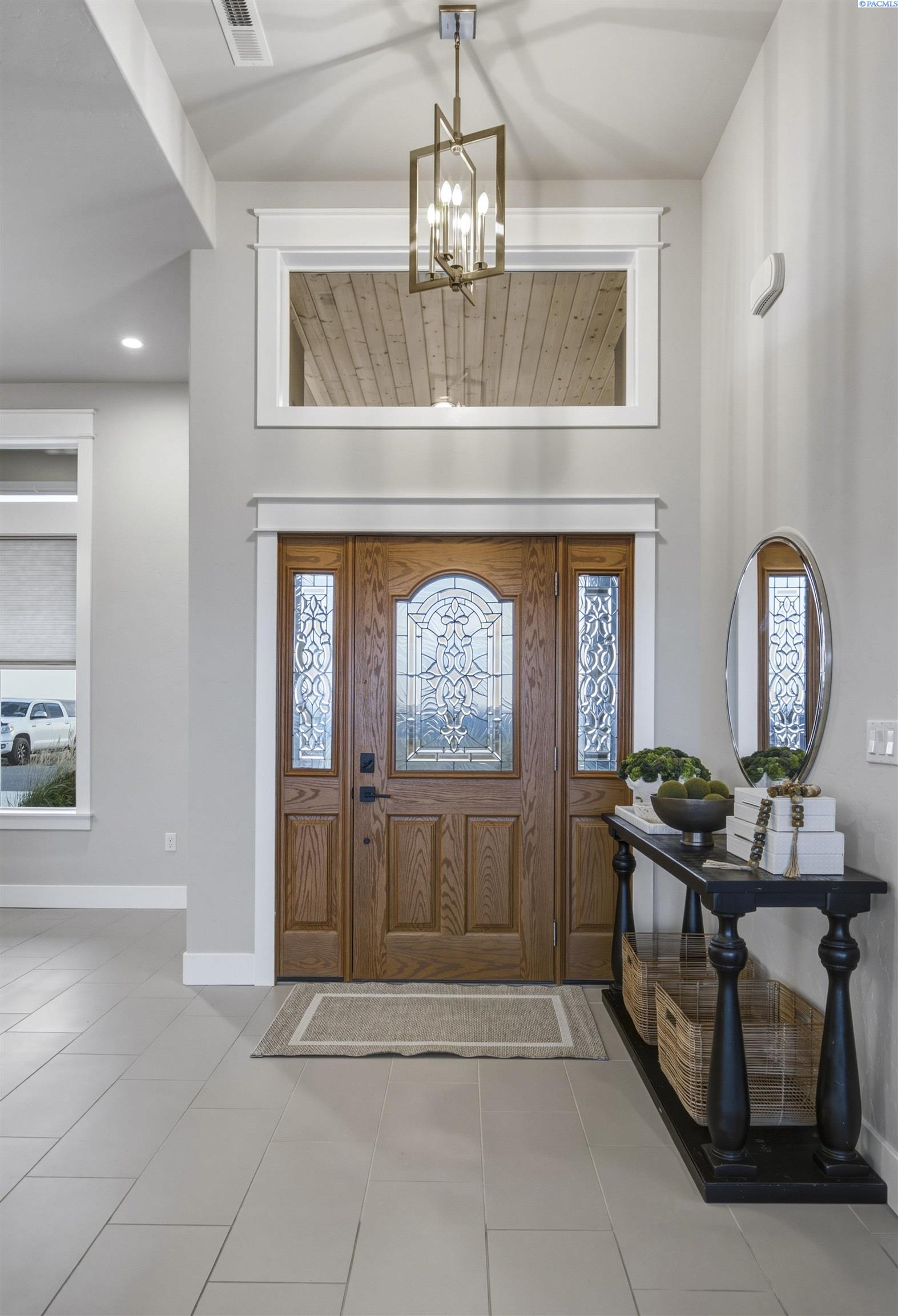 2521 Falconcrest Loop, Richland, WA 99352