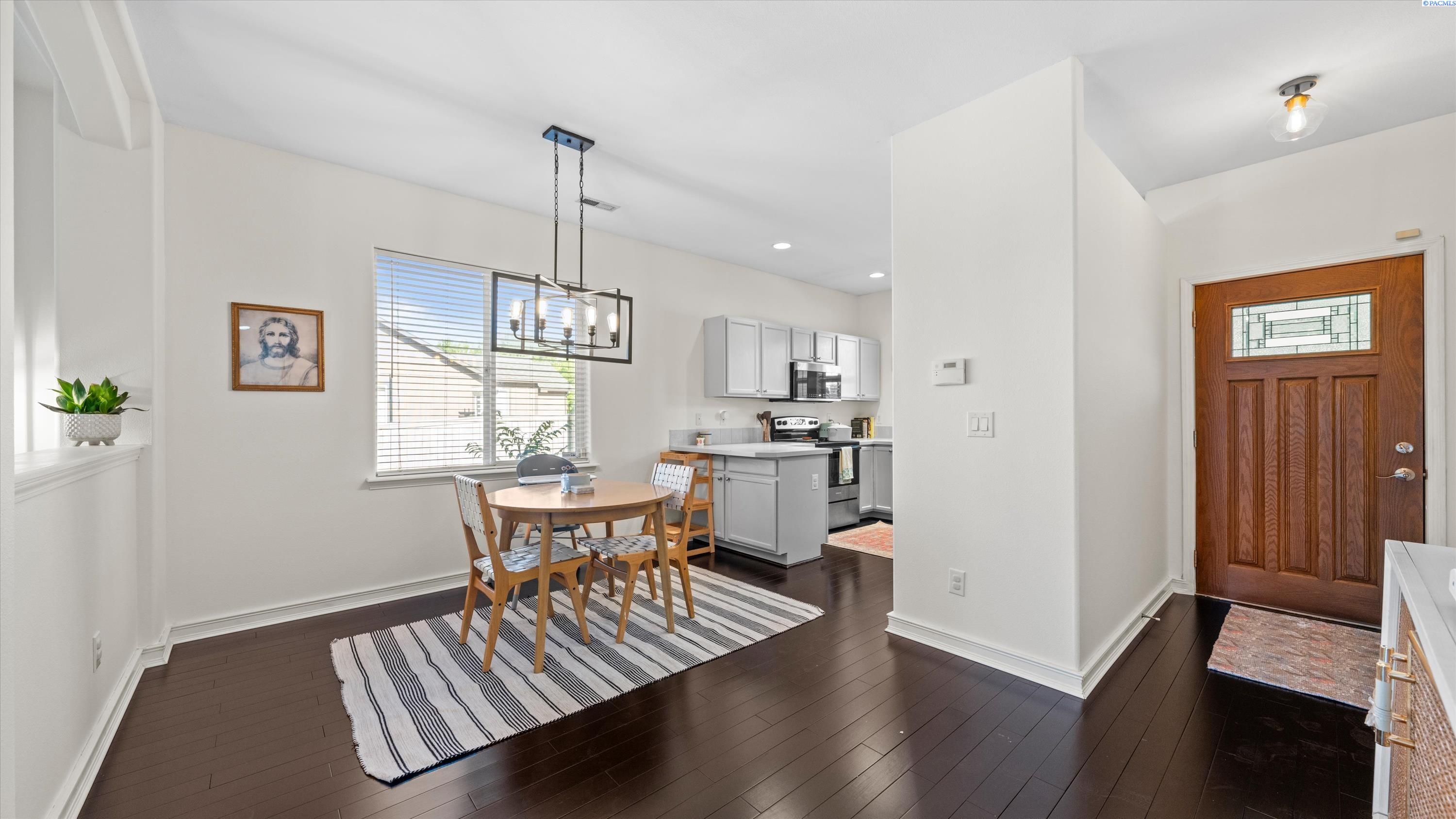 5803 11th Pl, Kennewick, WA 99338