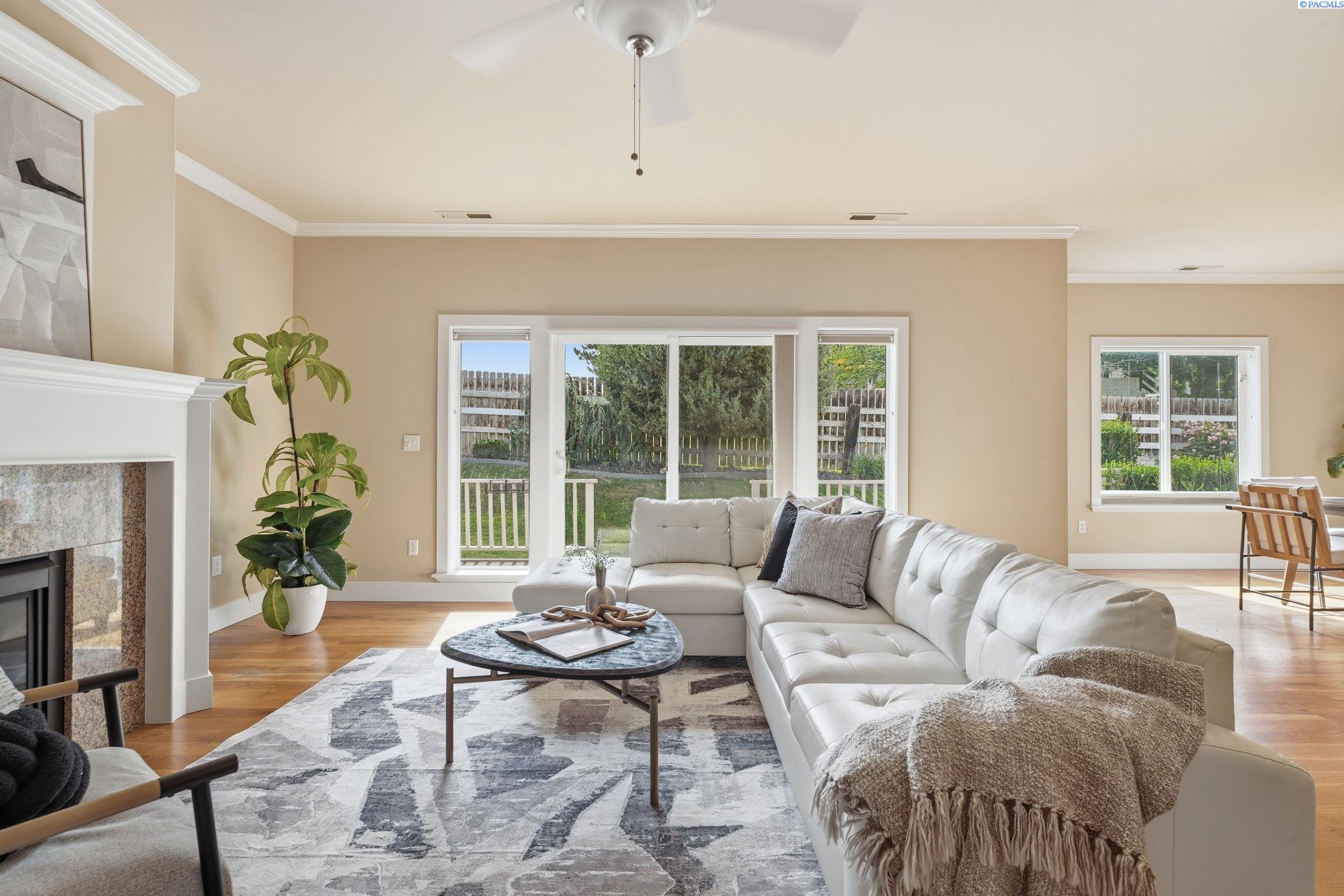 1923 Sky Meadows #C, Richland, WA 99352