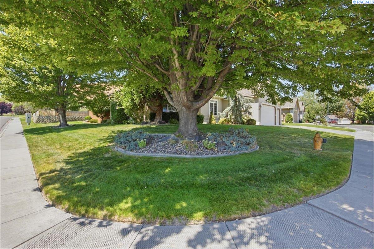 2787 Leopold Ln, Richland, WA 99352