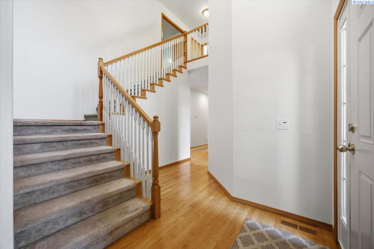 2787 Leopold Ln, Richland, WA 99352
