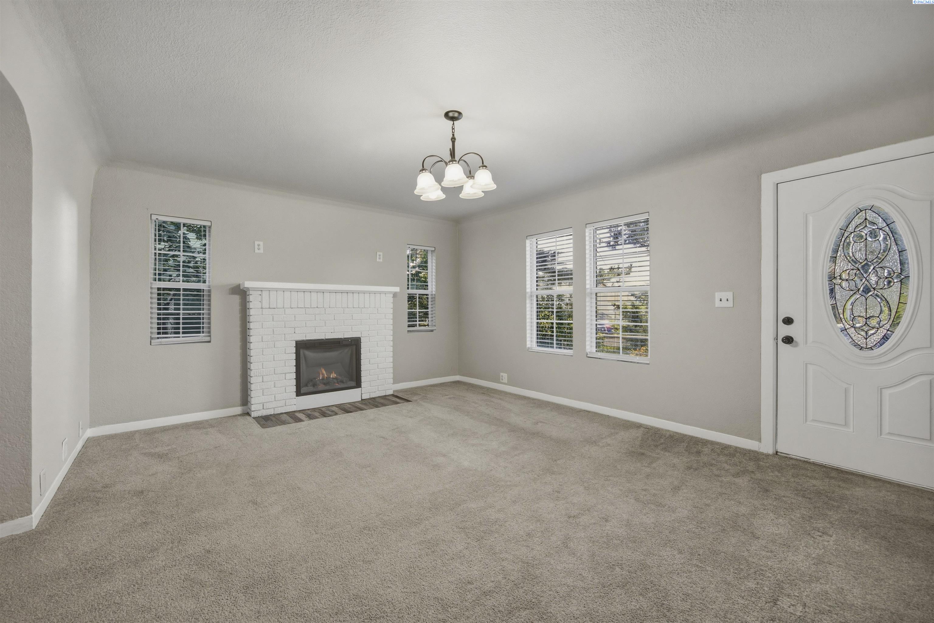 515 Shoshone St, Pasco, WA 99301