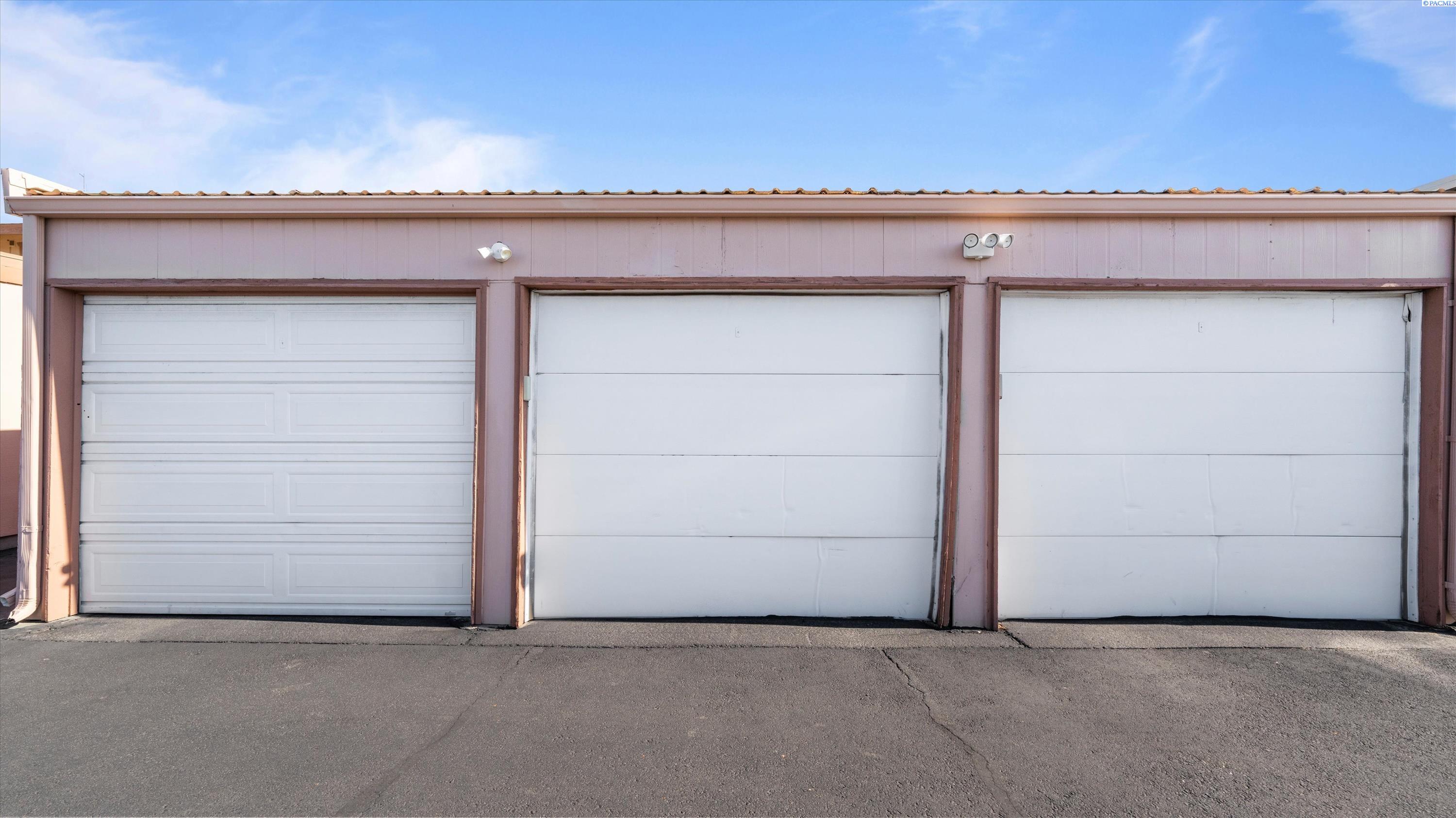 3121 Hood Ave #E-202, Kennewick, WA 99336