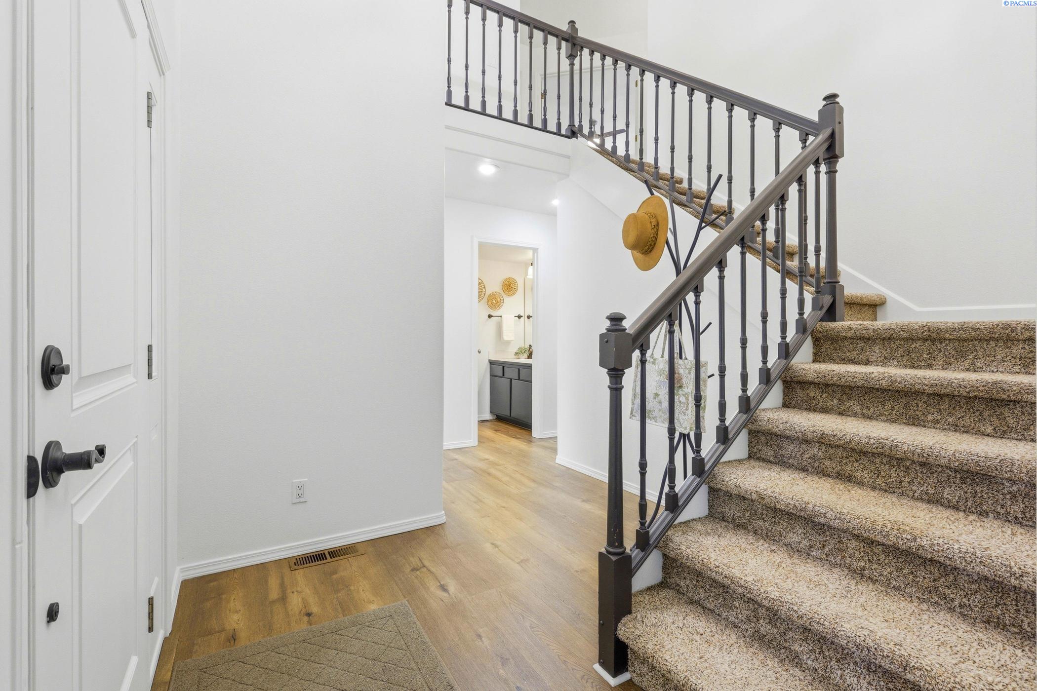 2650 Eastwood Ave, Richland, WA 99352