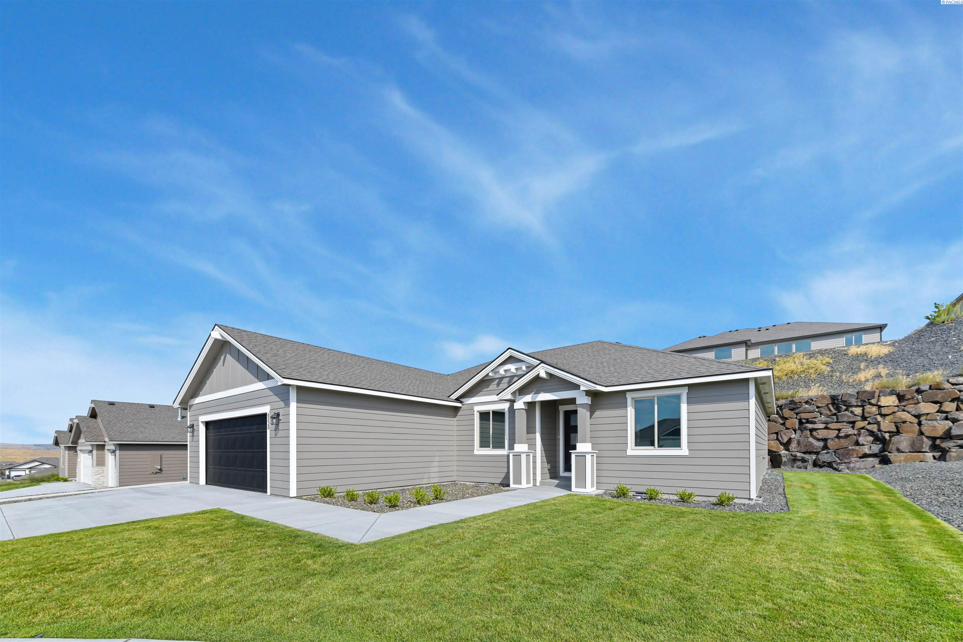 6520 W 29th Ct, Kennewick, WA 99338