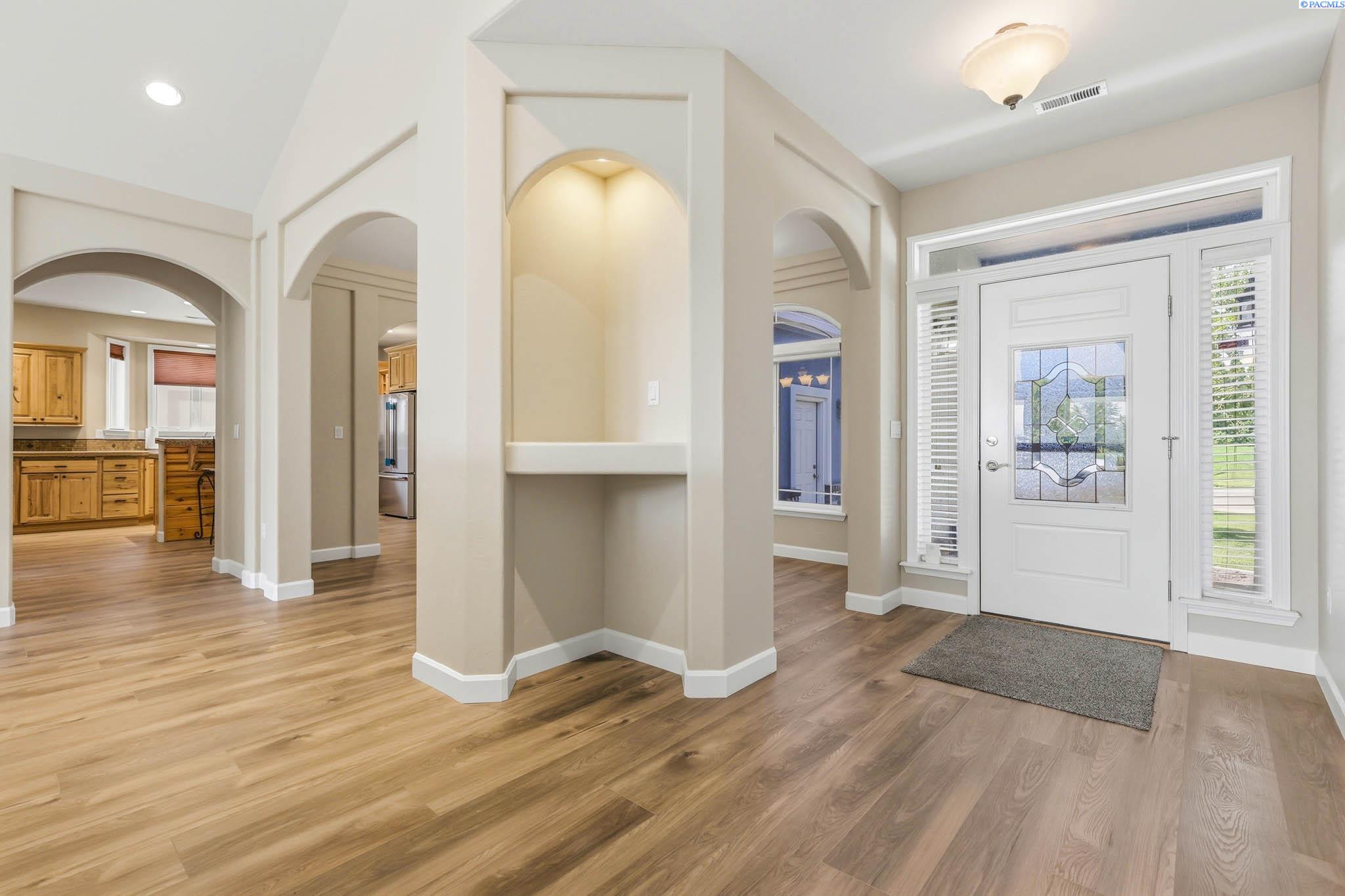 4004 Desert Plateau Dr, Pasco, WA 99301