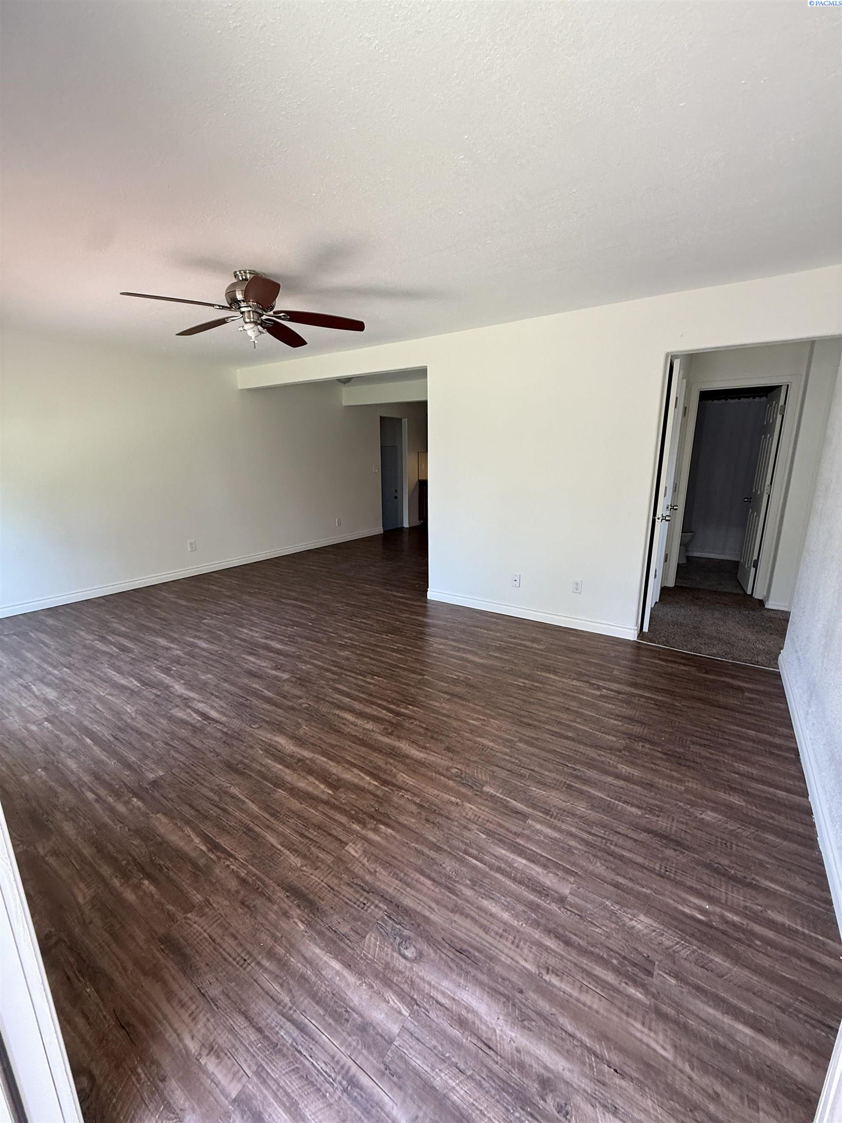 225 Waverly St, Kennewick, WA 99336