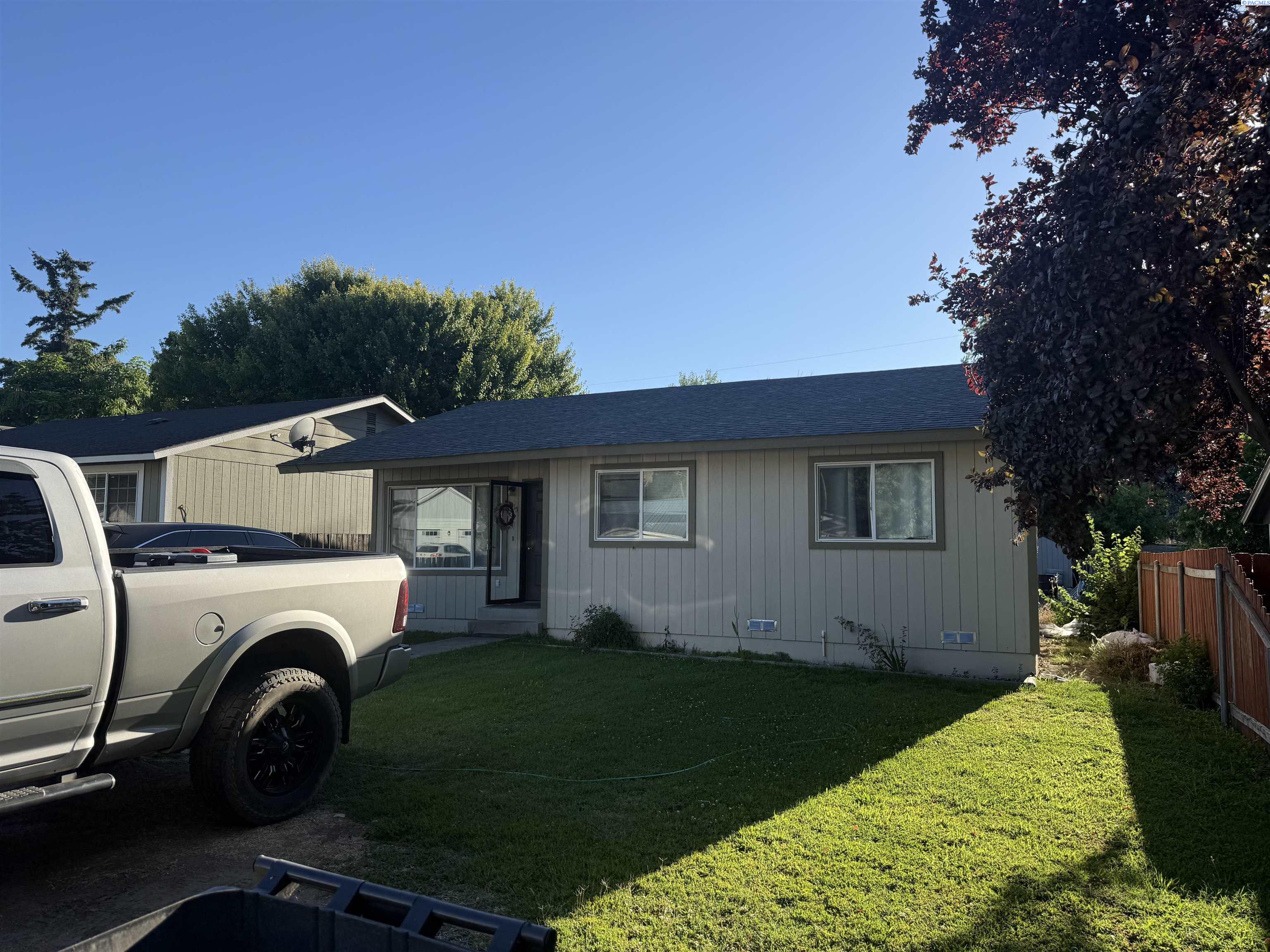 1015 Alice St, Prosser, WA 99350
