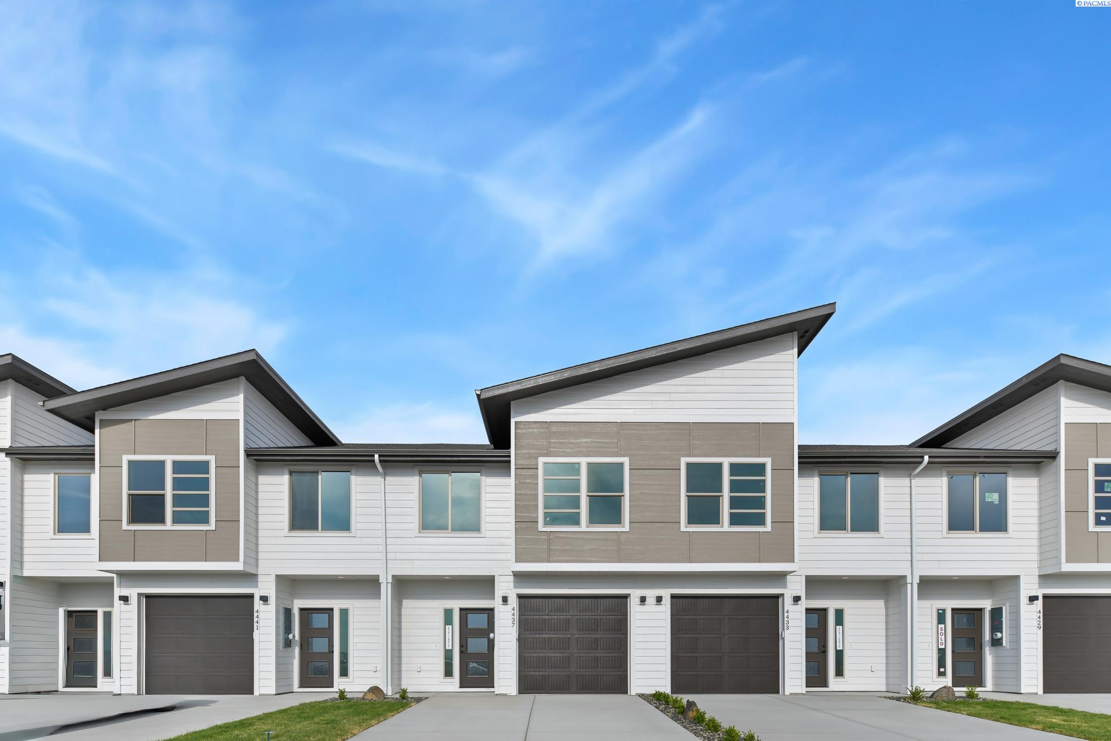 4437 Road 114 , Pasco, WA 99301