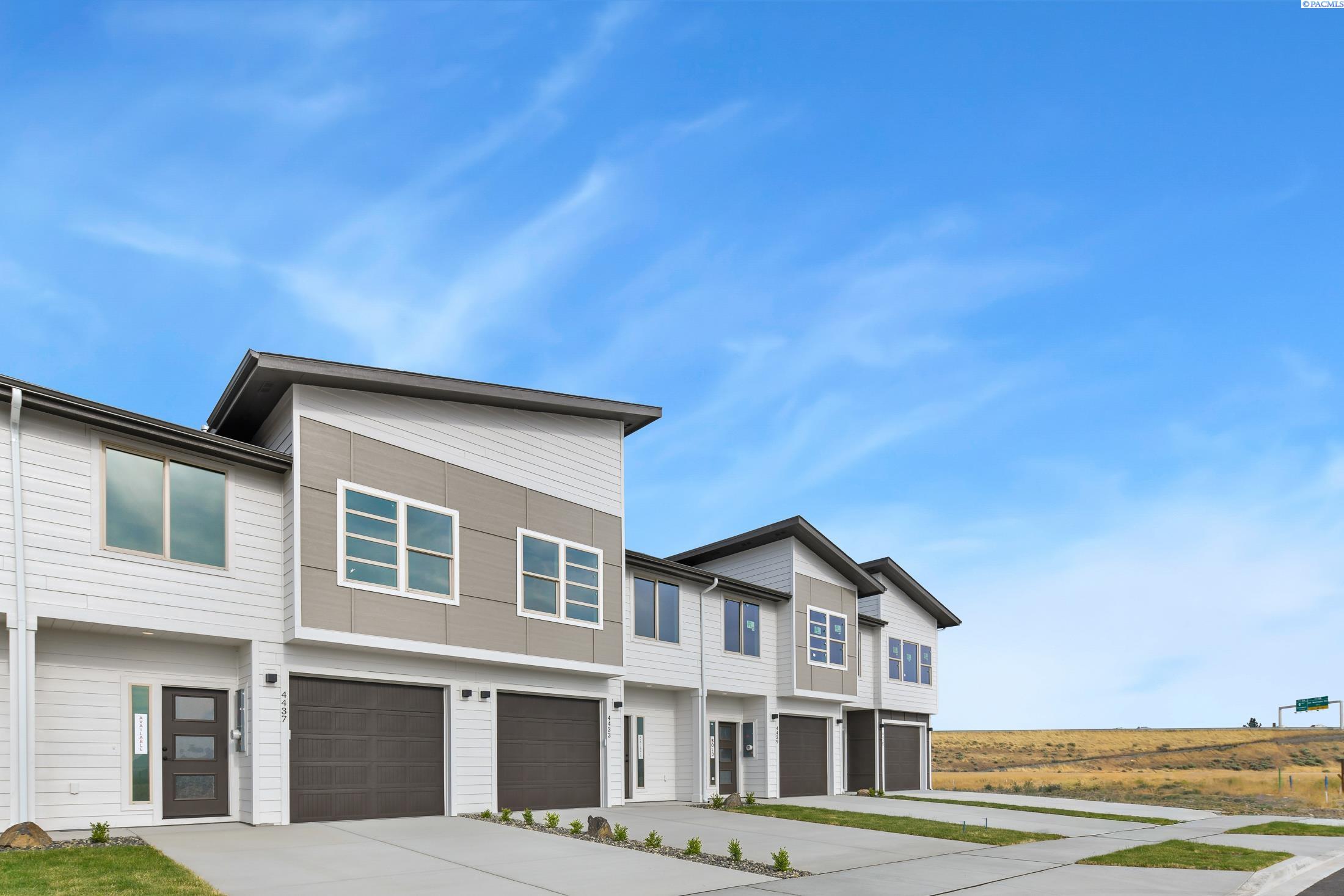 4437 Road 114 , Pasco, WA 99301