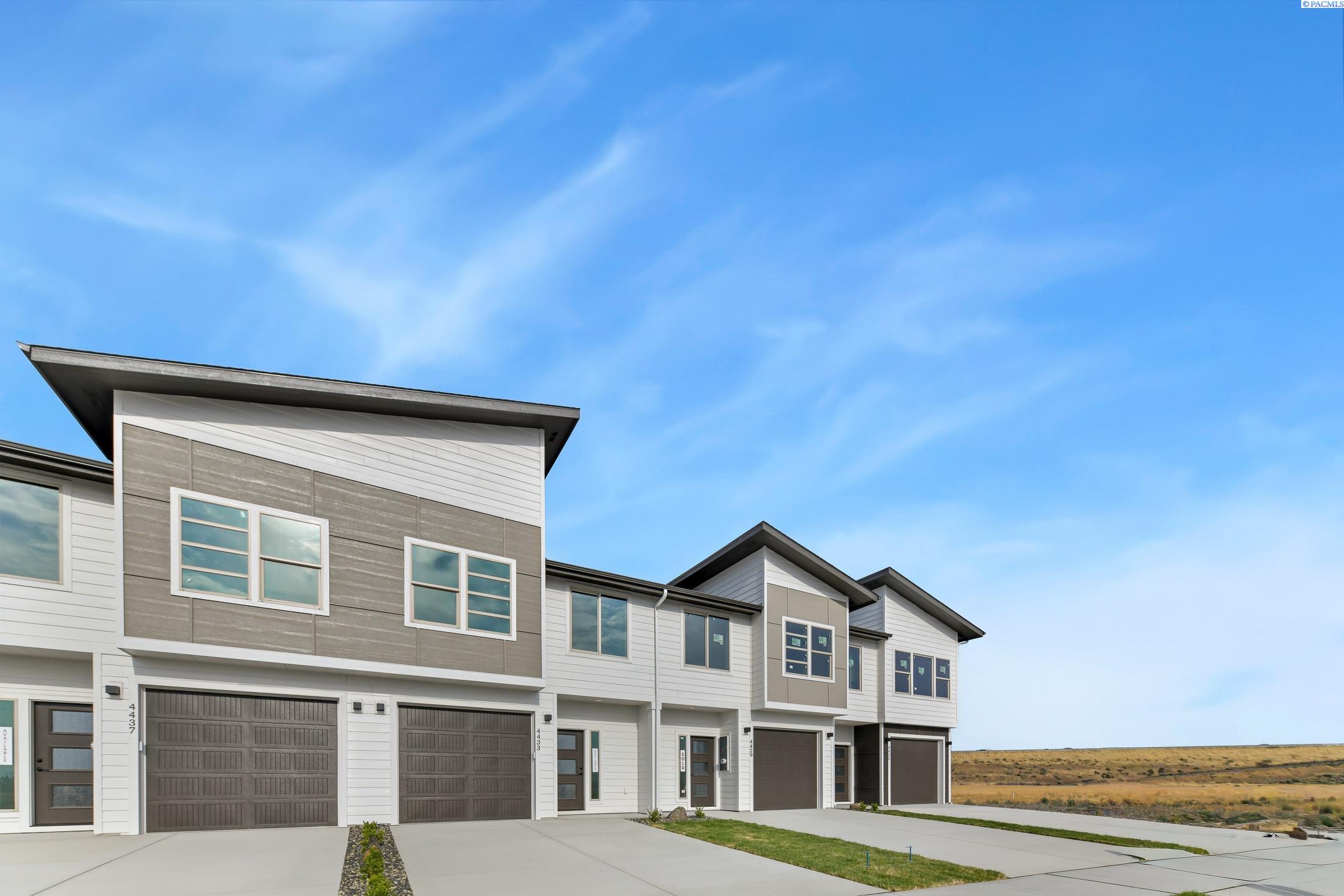 4433 Road 114 , Pasco, WA 99301