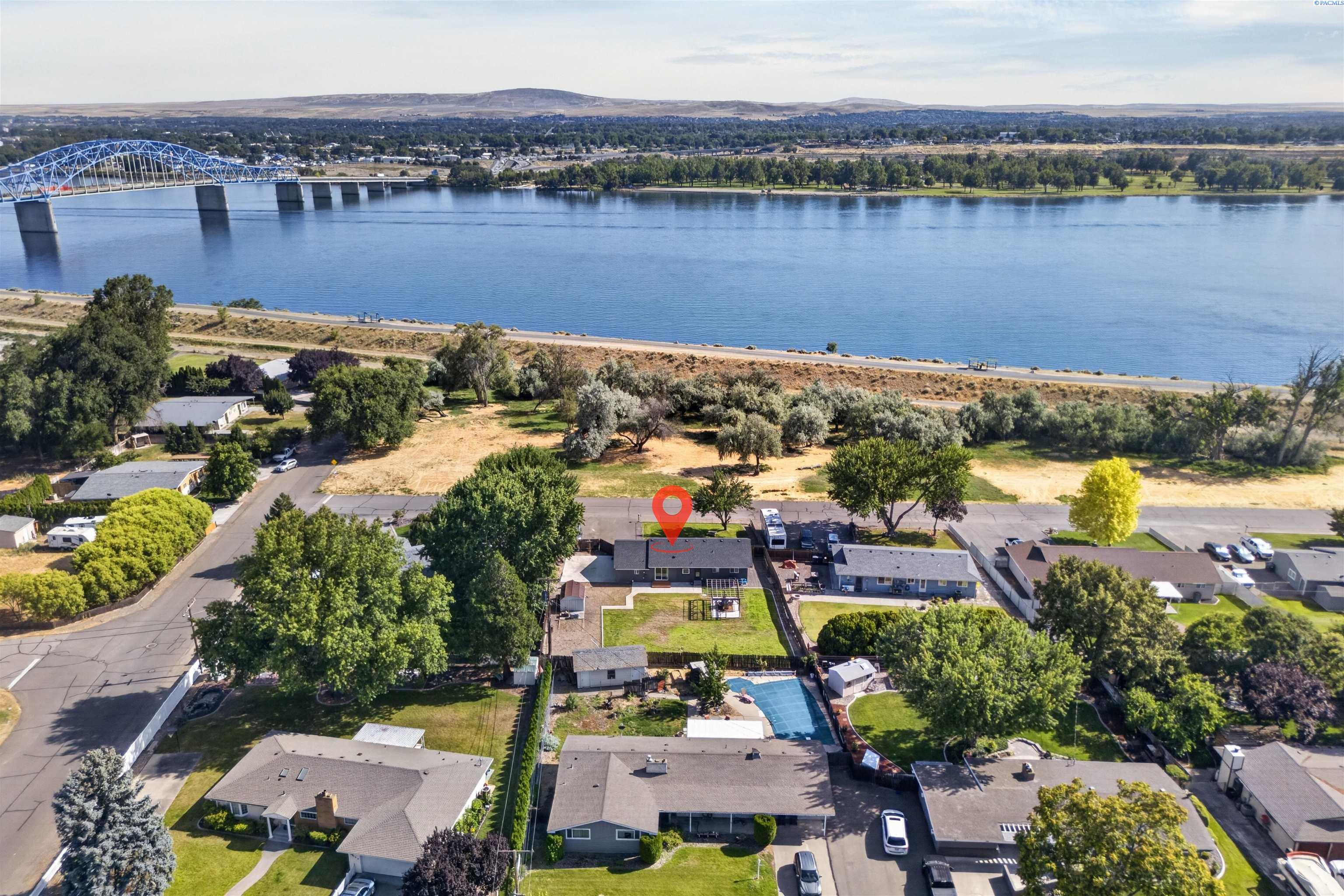 3613 W Havstad, Pasco, WA 99301
