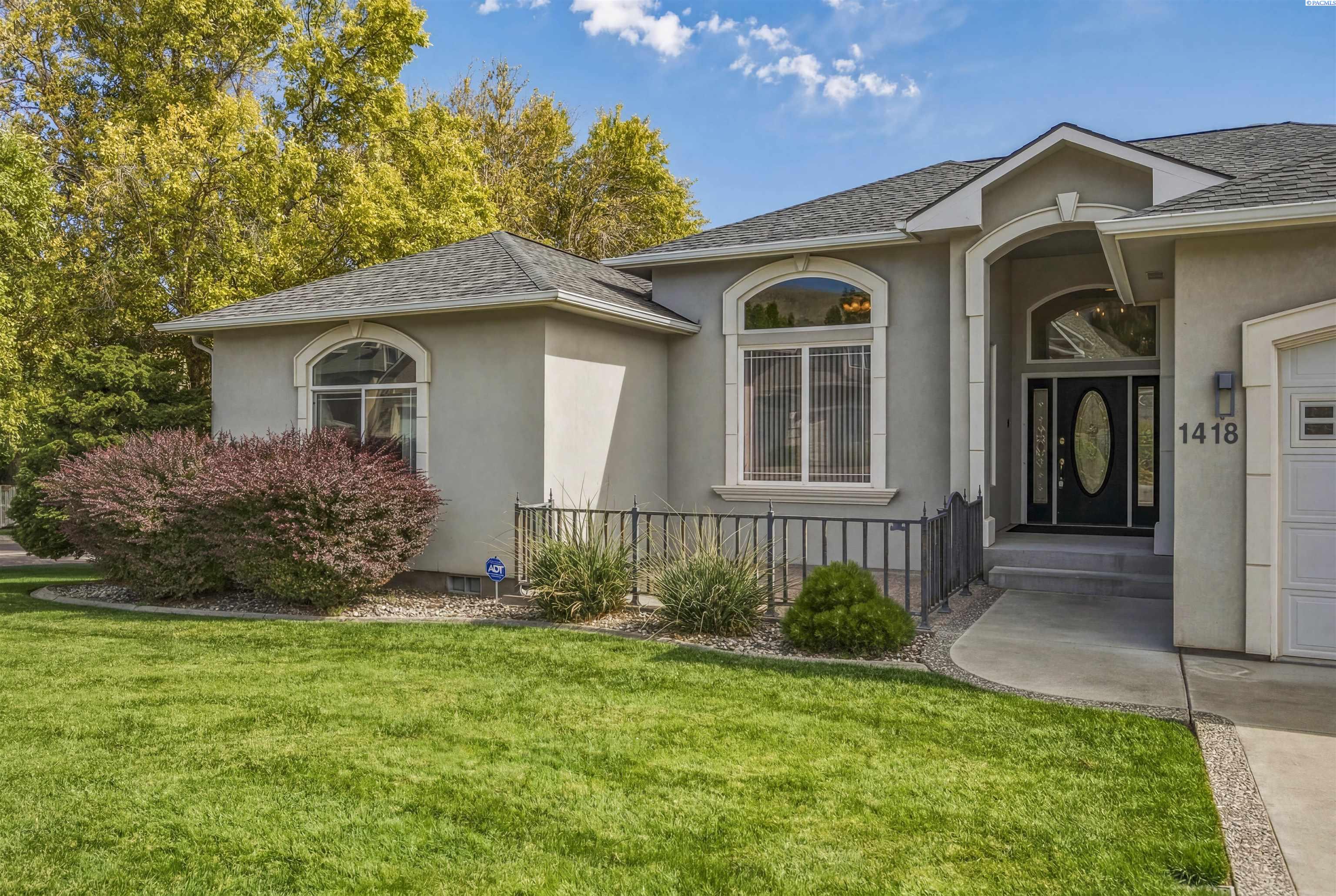 1418 Chardonnay Dr, Richland, WA 99352