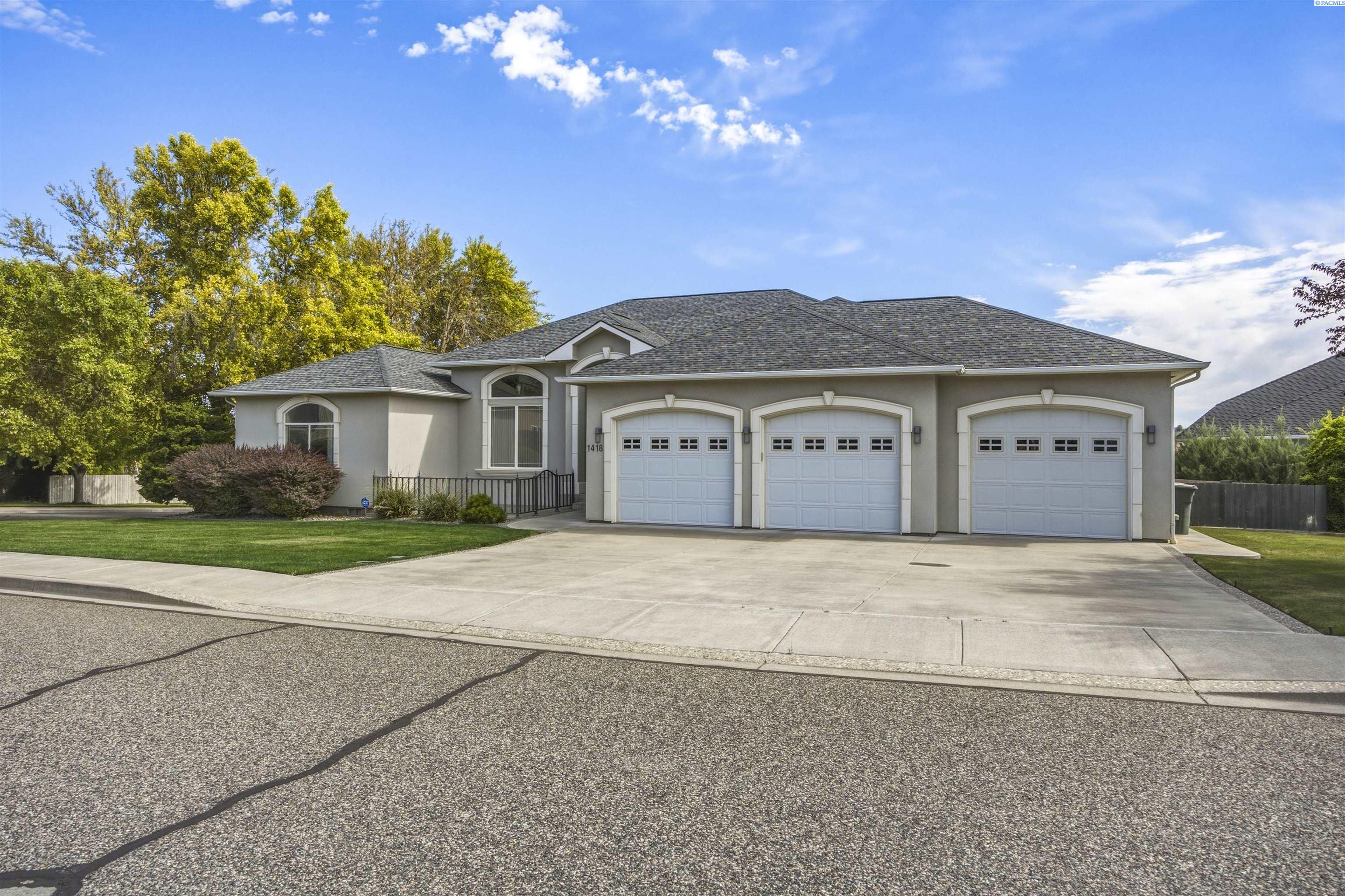 1418 Chardonnay Dr, Richland, WA 99352
