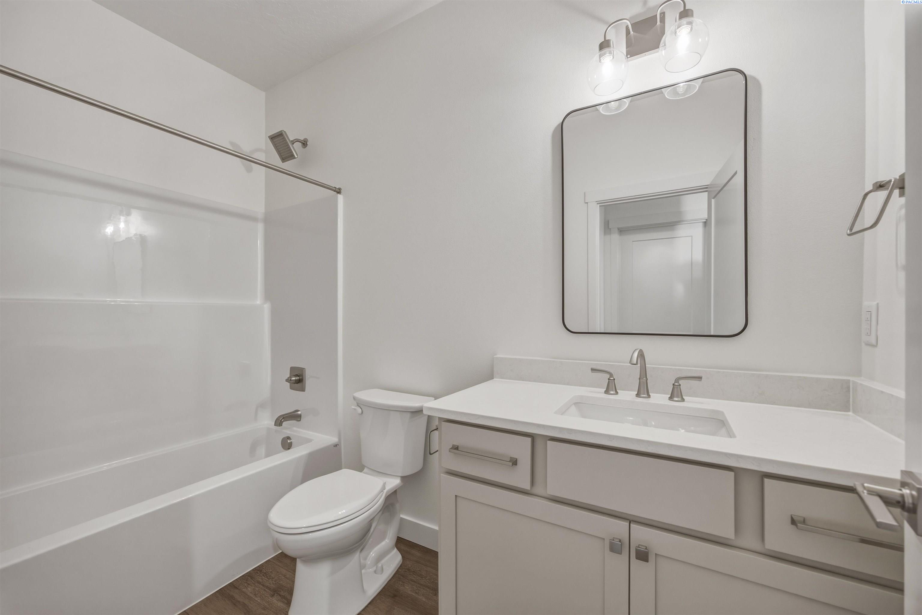 4613 Grove Ct, West Richland, WA 99353