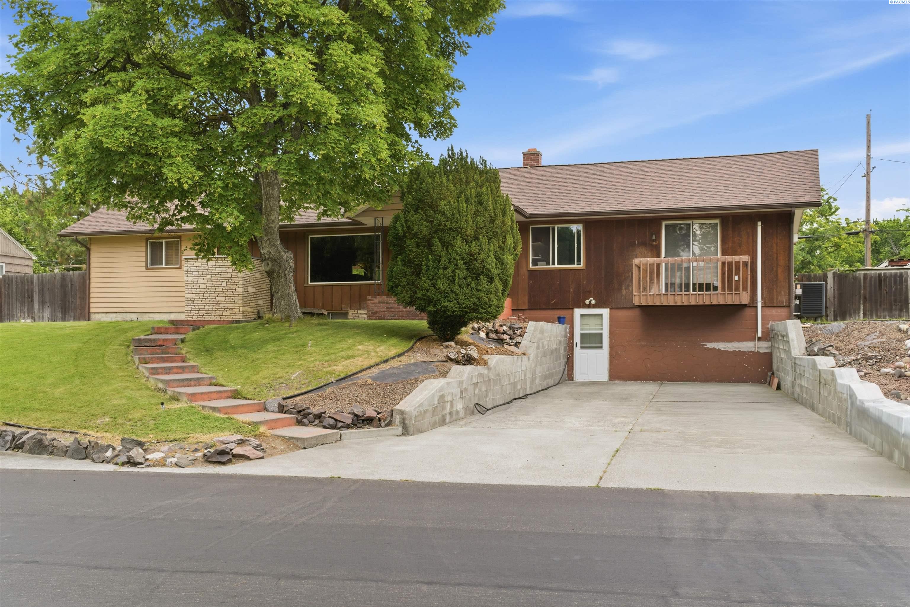 1408 Hunt, Richland, WA 99352