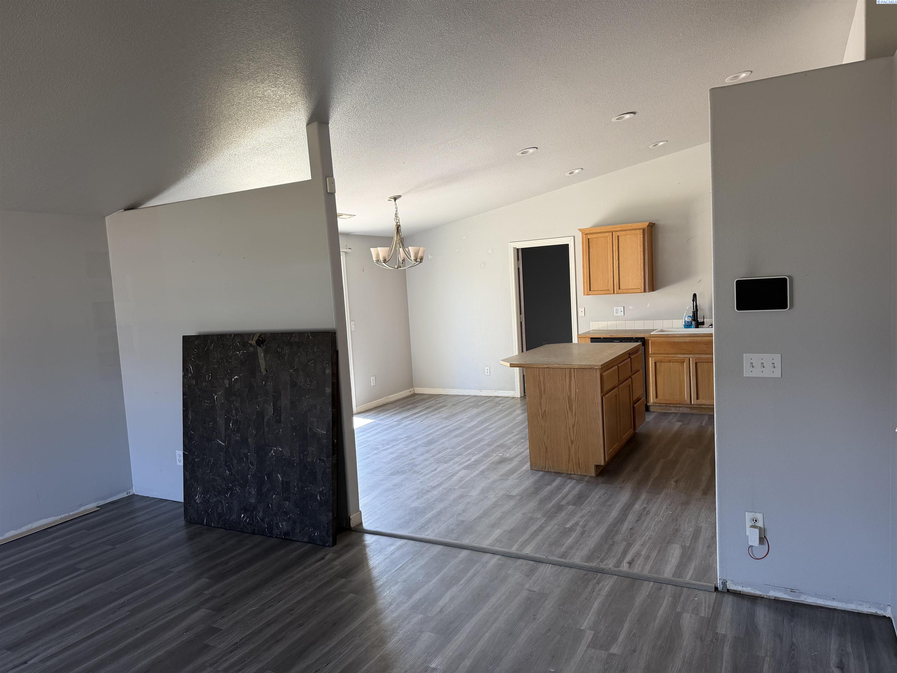 5116 Cleveland Ln, Pasco, WA 99301
