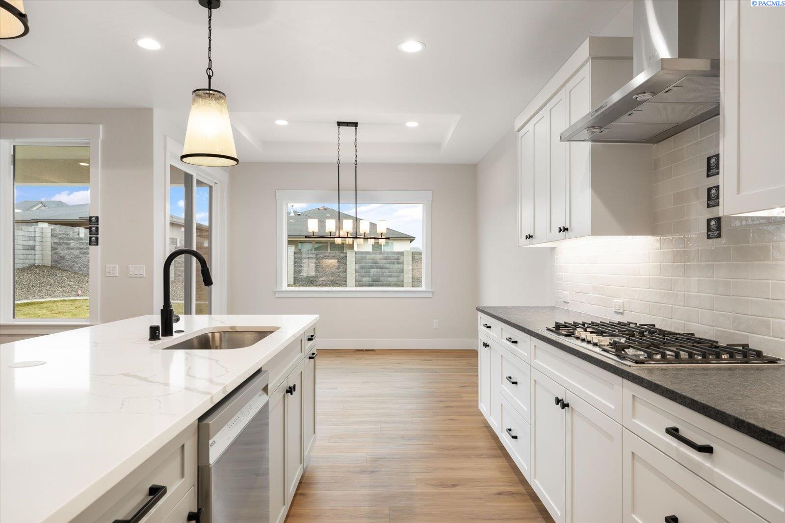 2354 Waterhill Ave, Richland, WA 99352