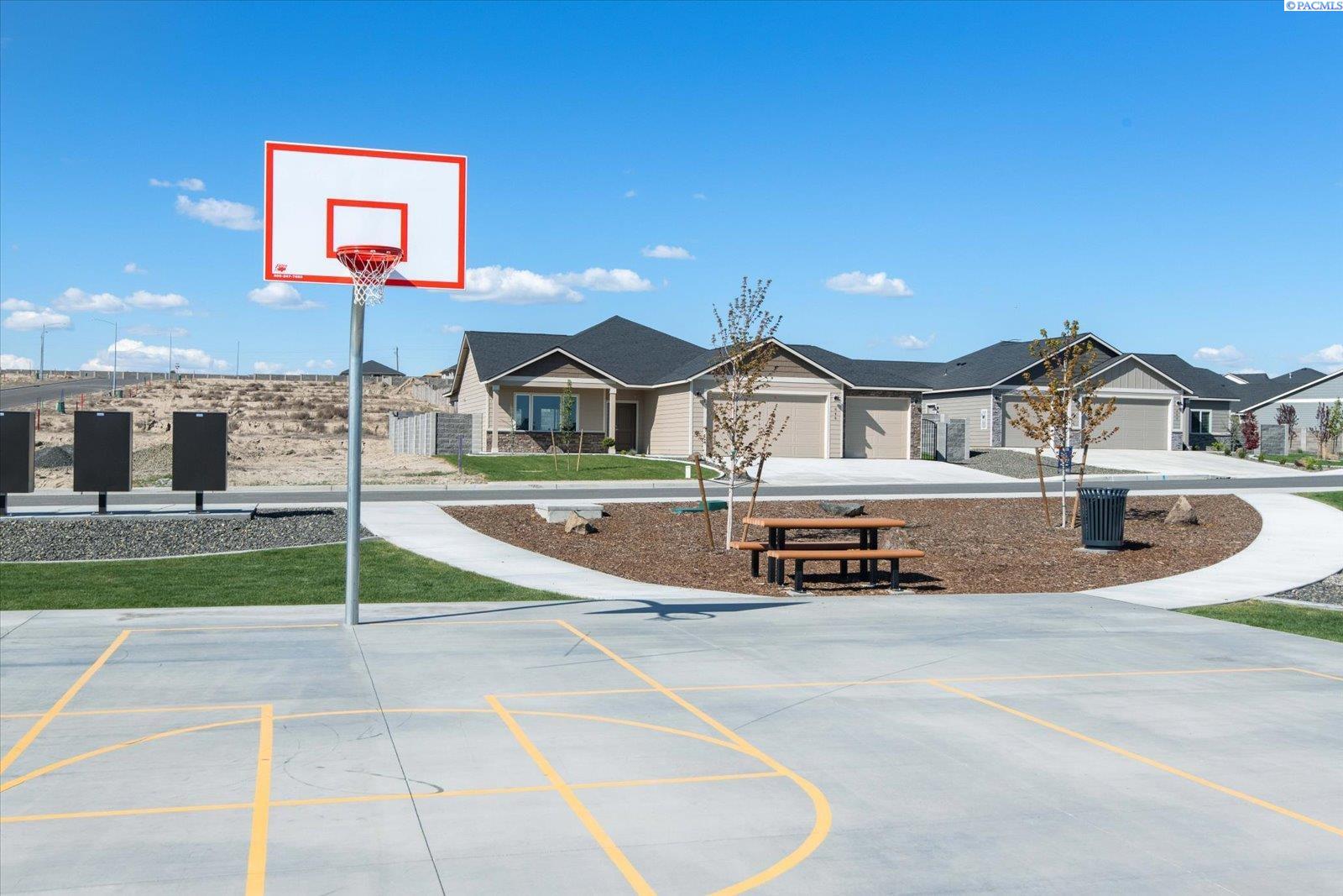 2354 Waterhill Ave, Richland, WA 99352