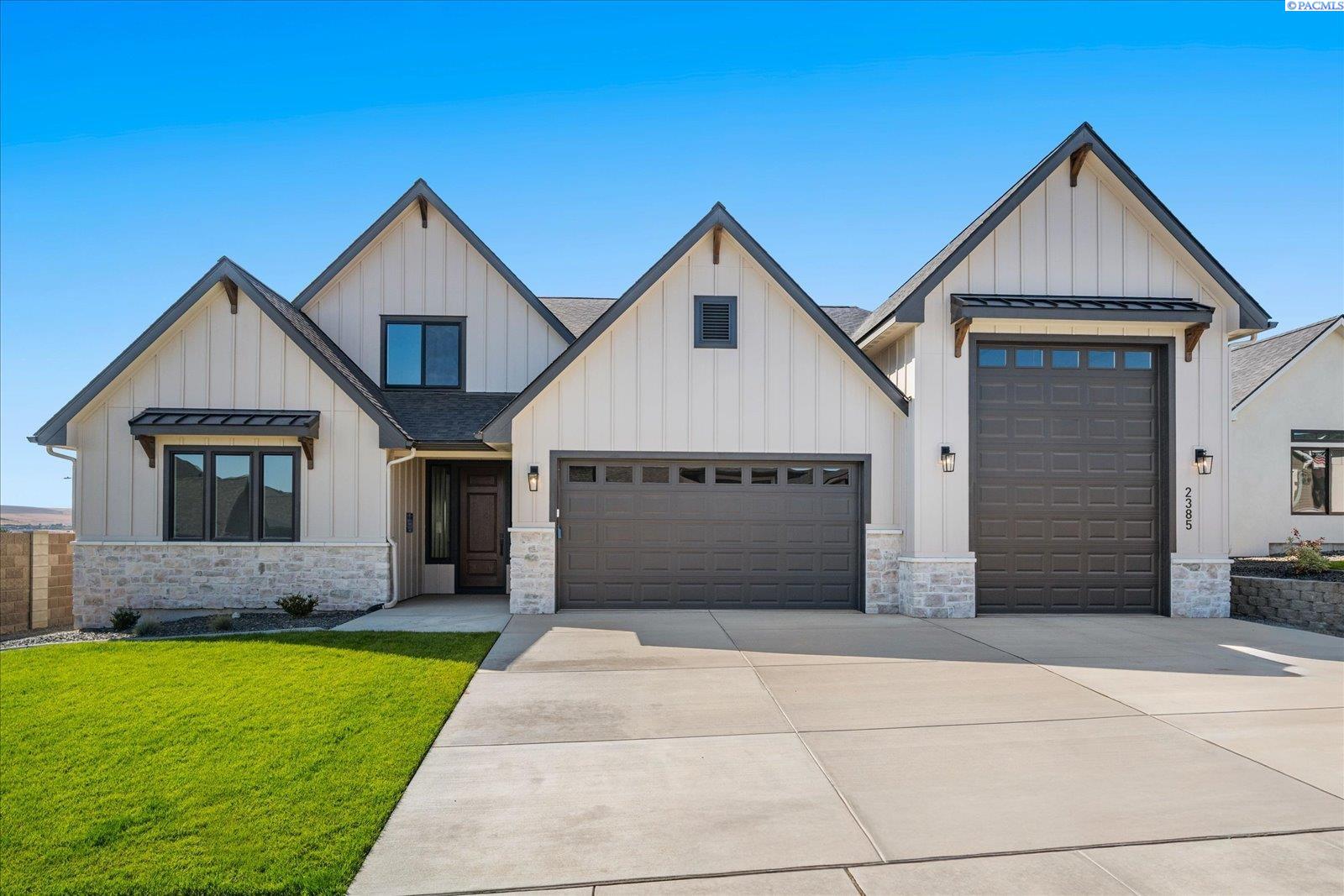 2385 Waterhill Ave, Richland, WA 99352