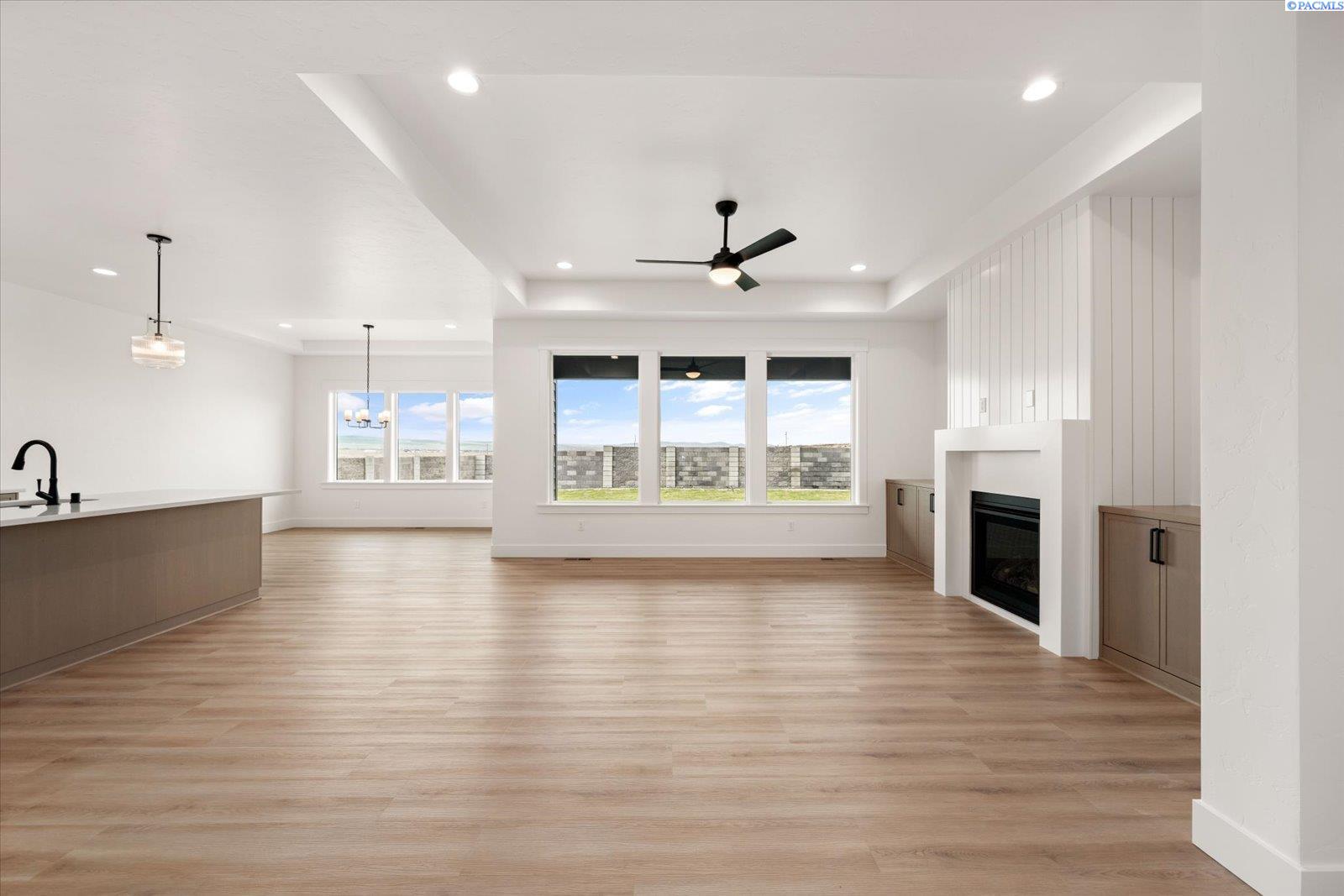 2385 Waterhill Ave, Richland, WA 99352